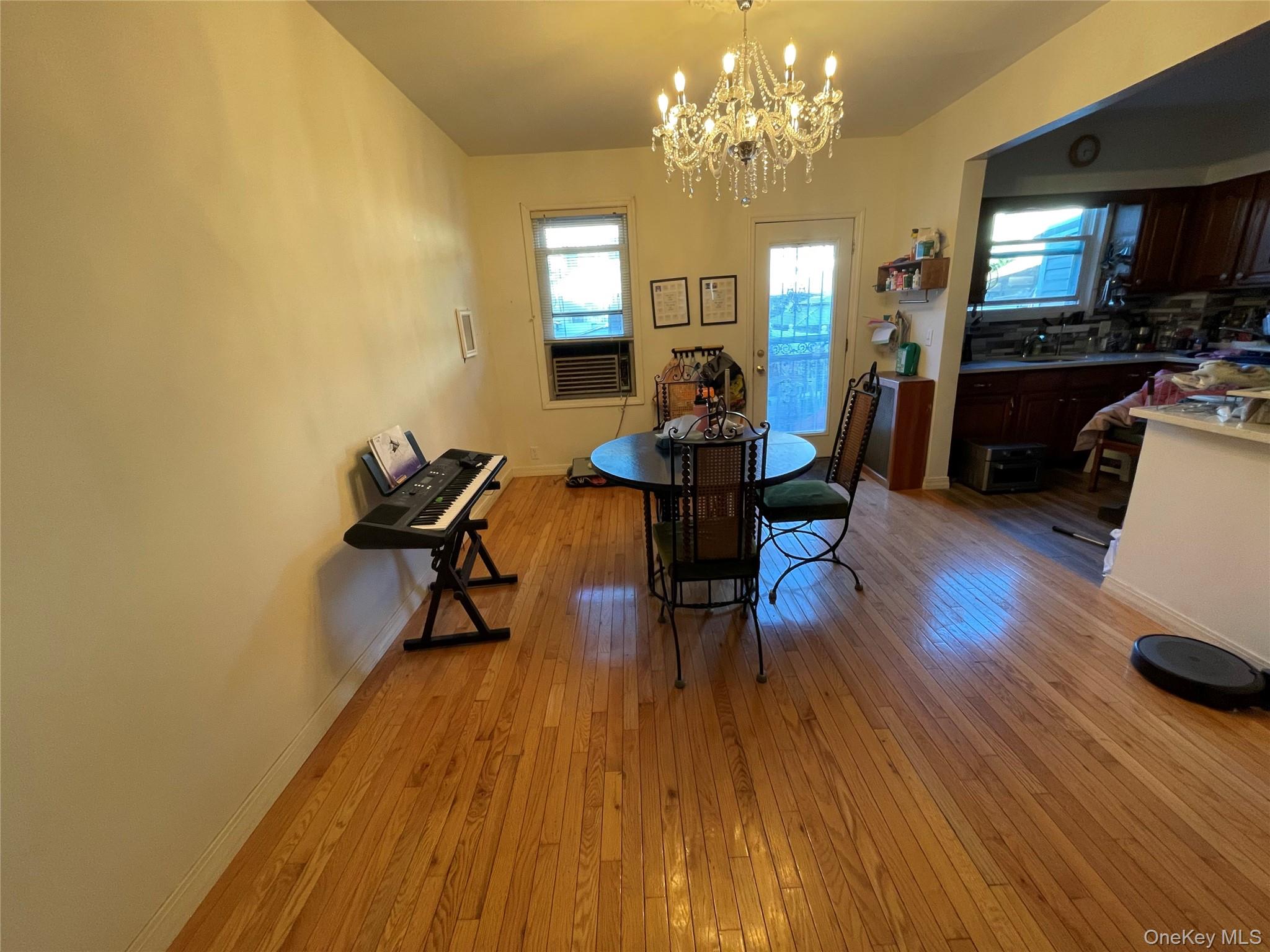 #5 photo, 78-54 76th Street, Glendale , NY 11385