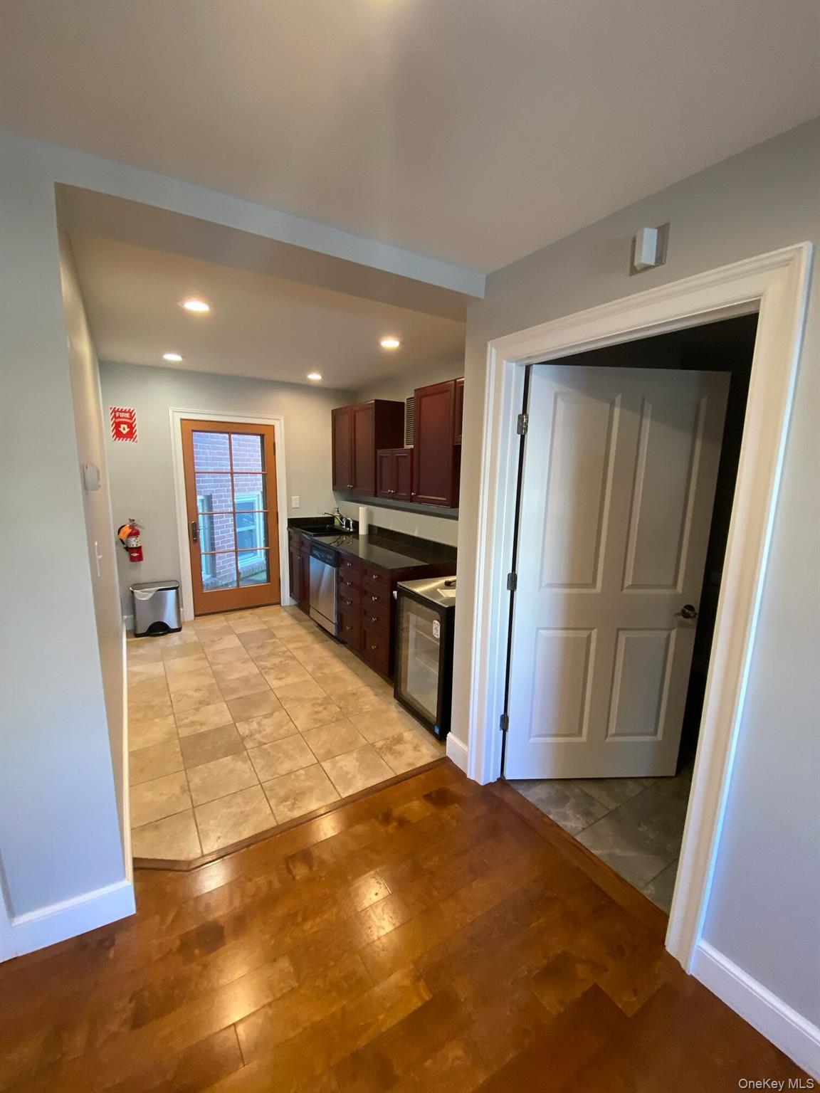 #5 photo, 555 E Boston Post Road, Mamaroneck , NY 10543