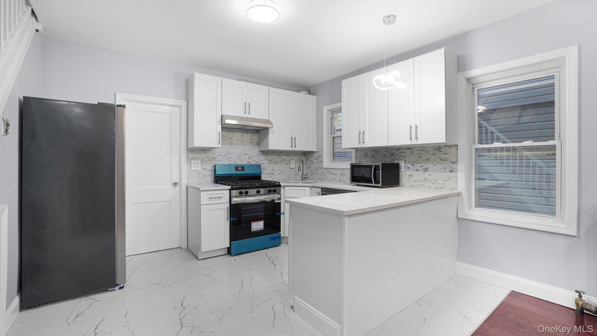 #5 photo, 8925 201st Street, Hollis , NY 11423