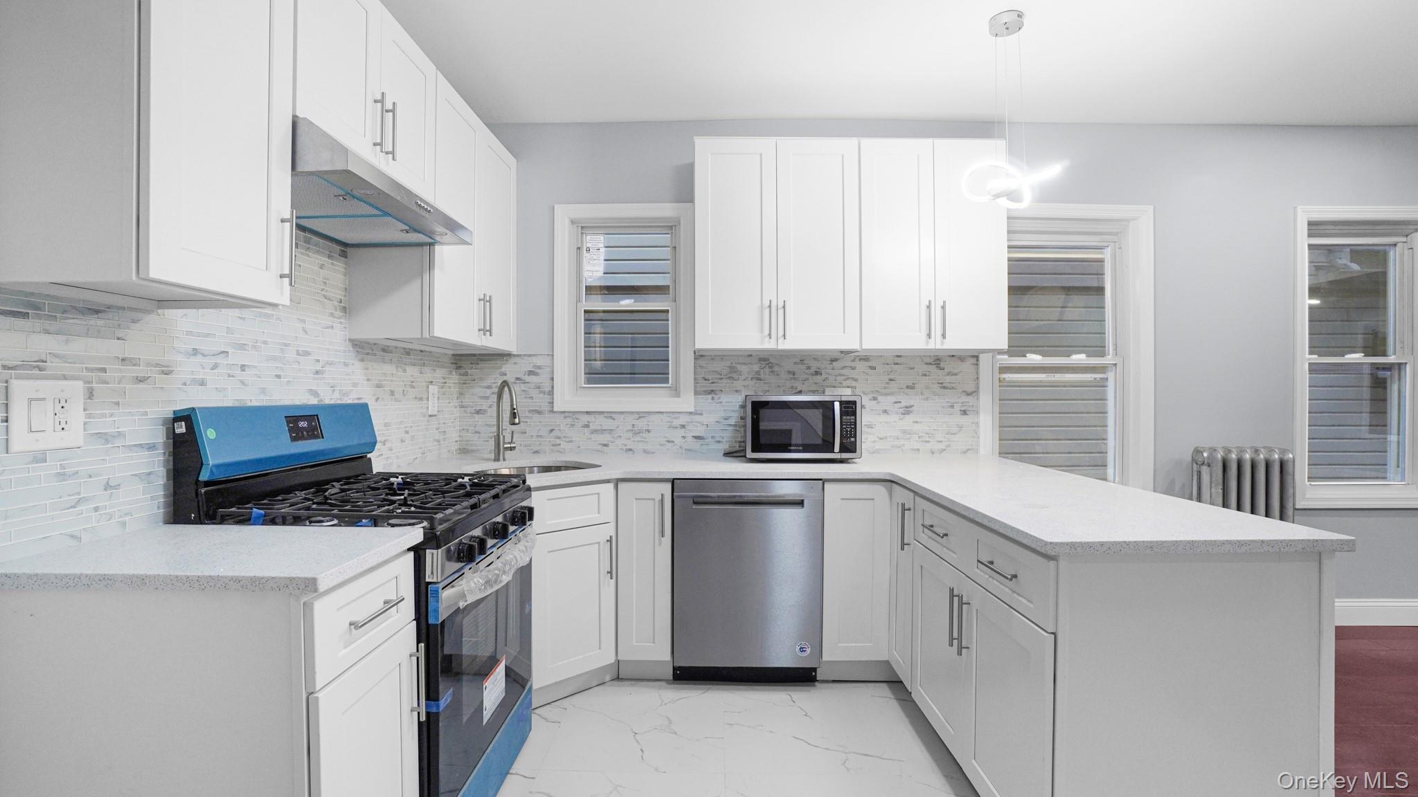 #7 photo, 8925 201st Street, Hollis , NY 11423