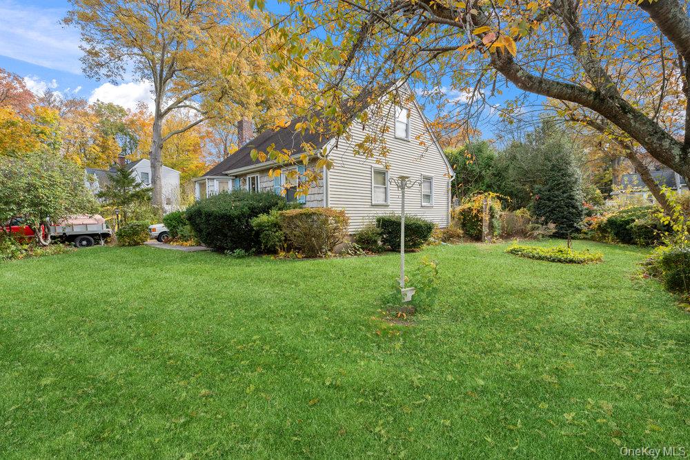 #4 photo, 10 Stratton Drive, Huntington Station , NY 11746