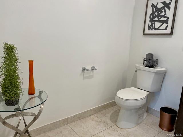 #7 photo, 168 Fulton Street, Farmingdale , NY 11735