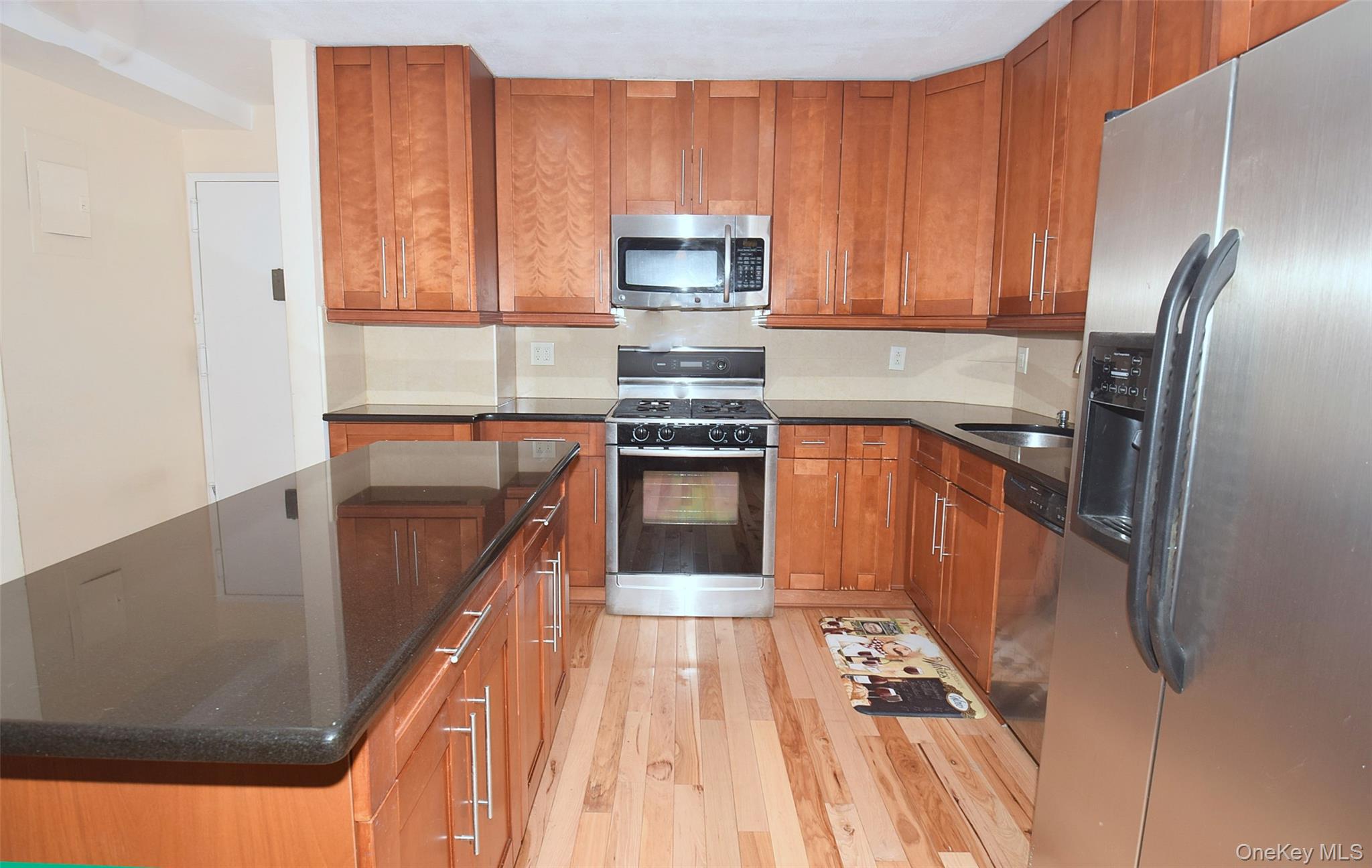 #4 photo, 12-32 Diane Place, Bayside , NY 11360