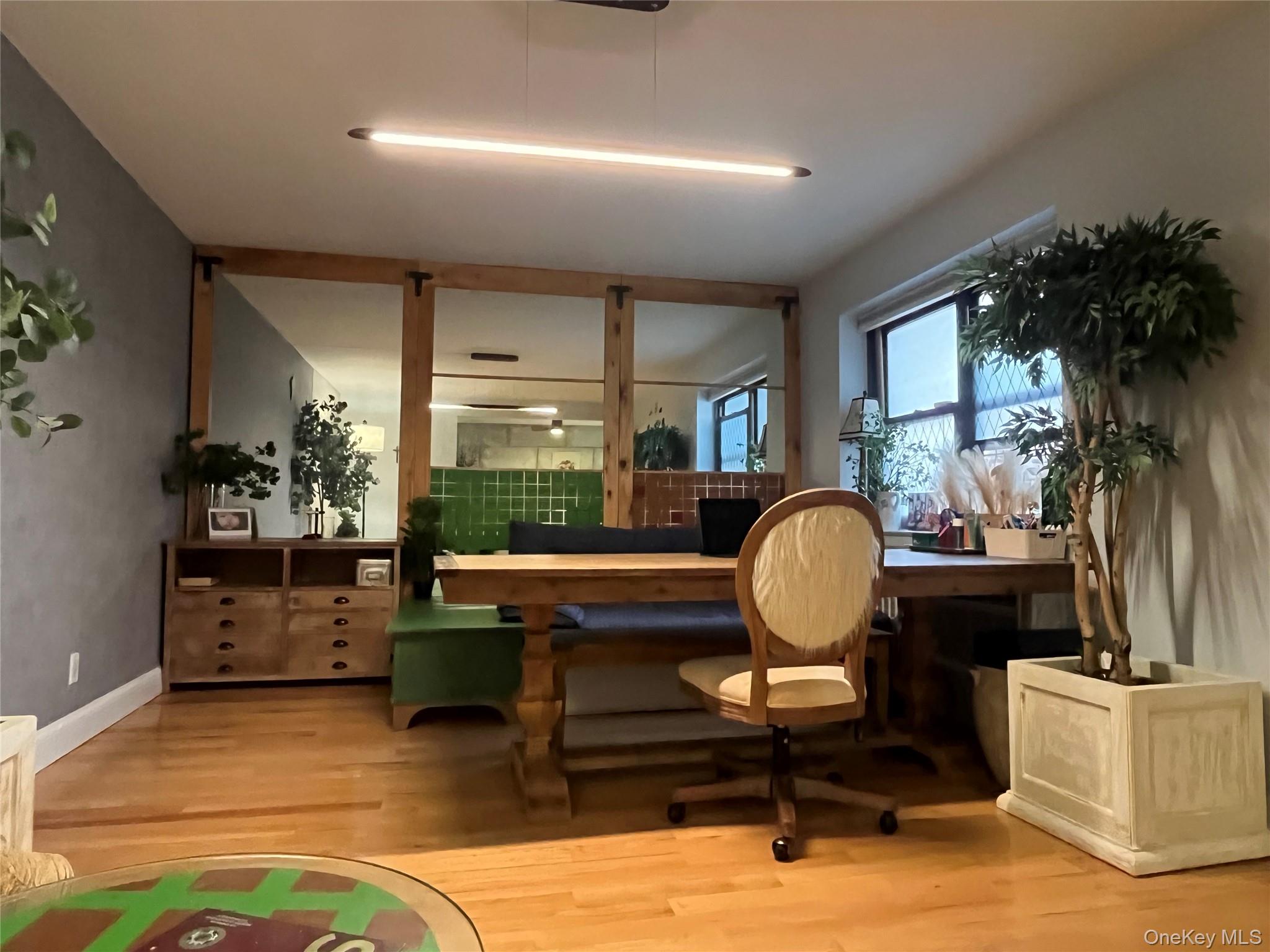 #11 photo, 75 knightsbridge Road, Great Neck , NY 11021