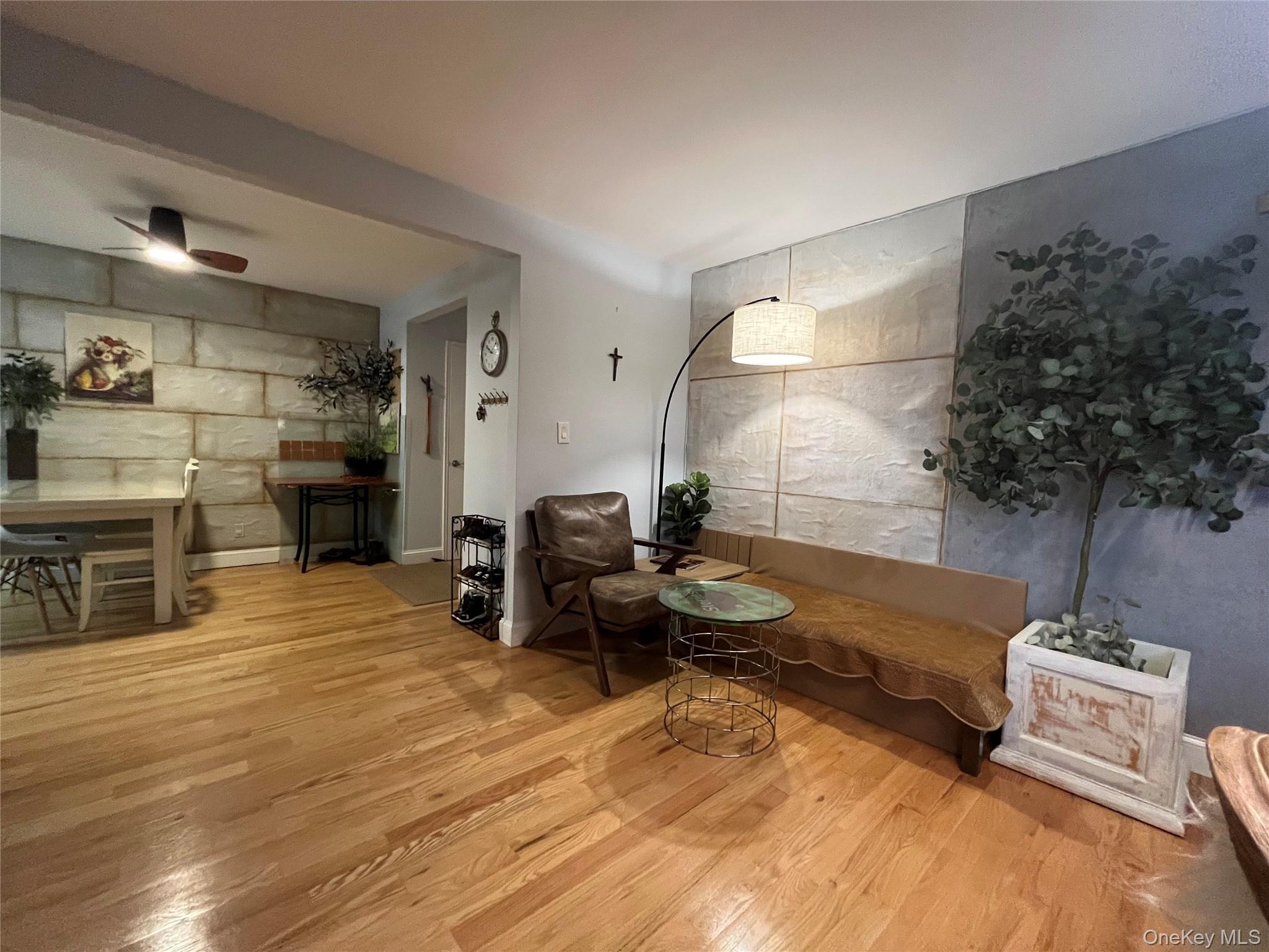 #12 photo, 75 knightsbridge Road, Great Neck , NY 11021