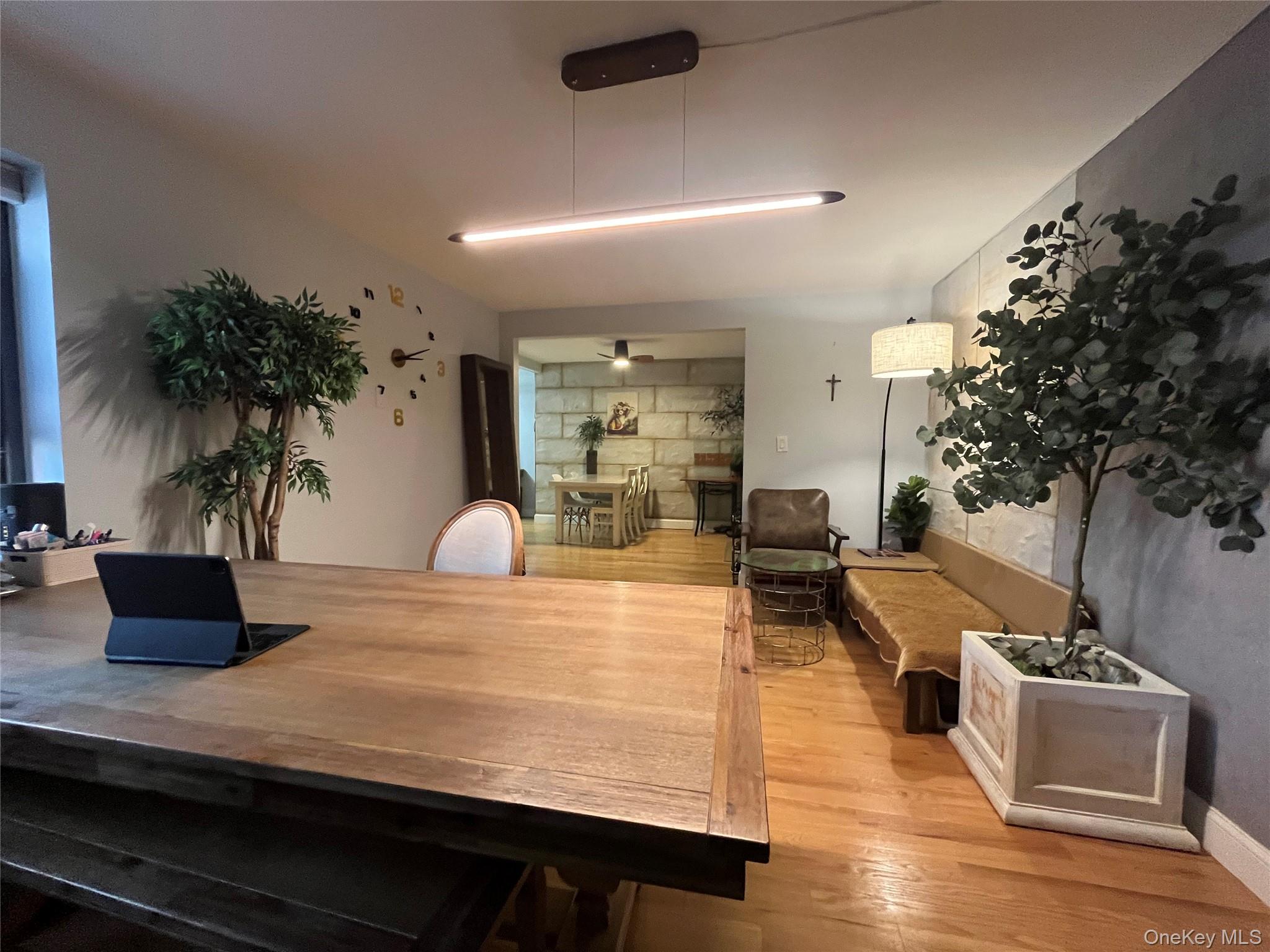 #14 photo, 75 knightsbridge Road, Great Neck , NY 11021