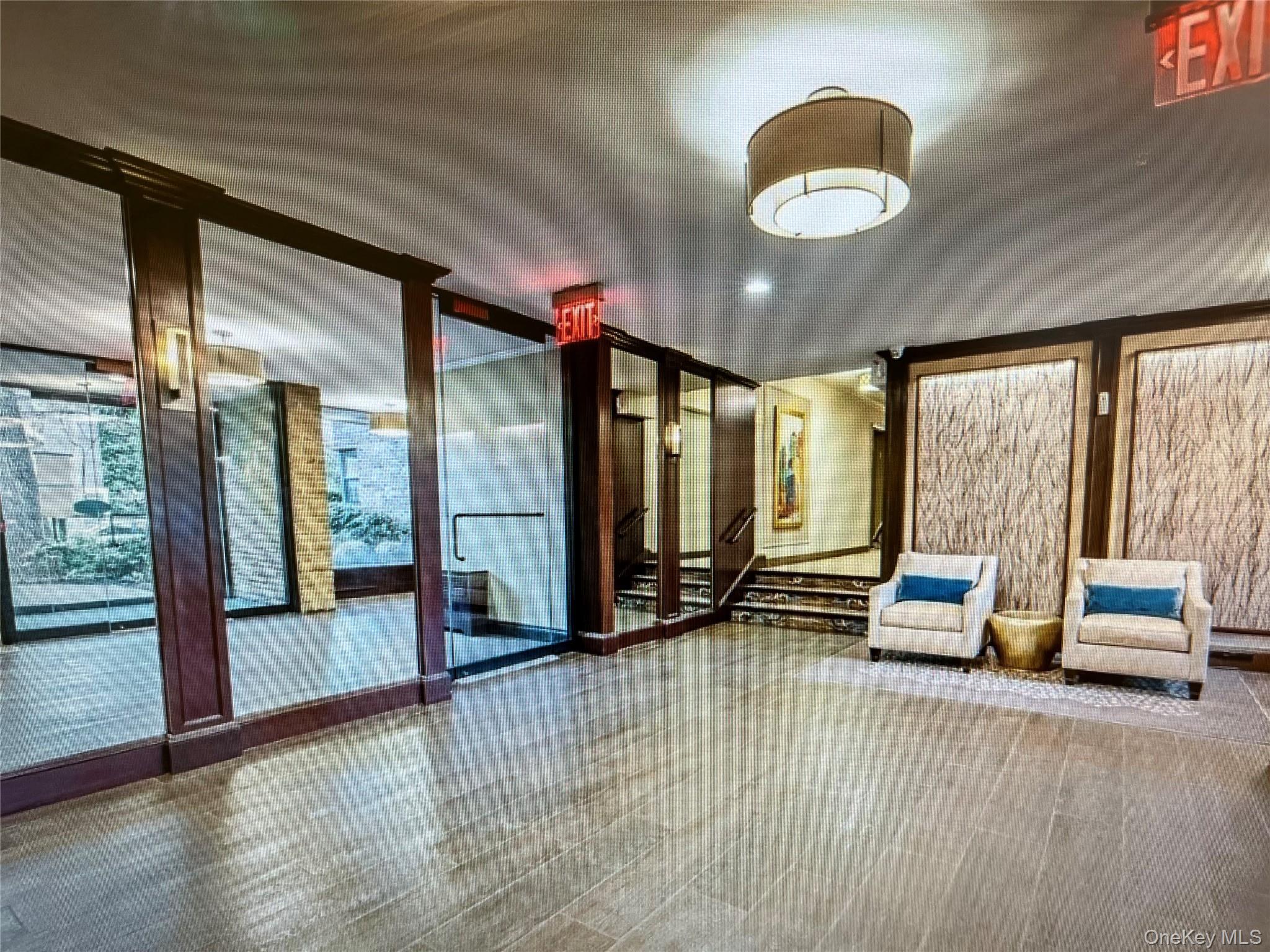 #2 photo, 75 knightsbridge Road, Great Neck , NY 11021