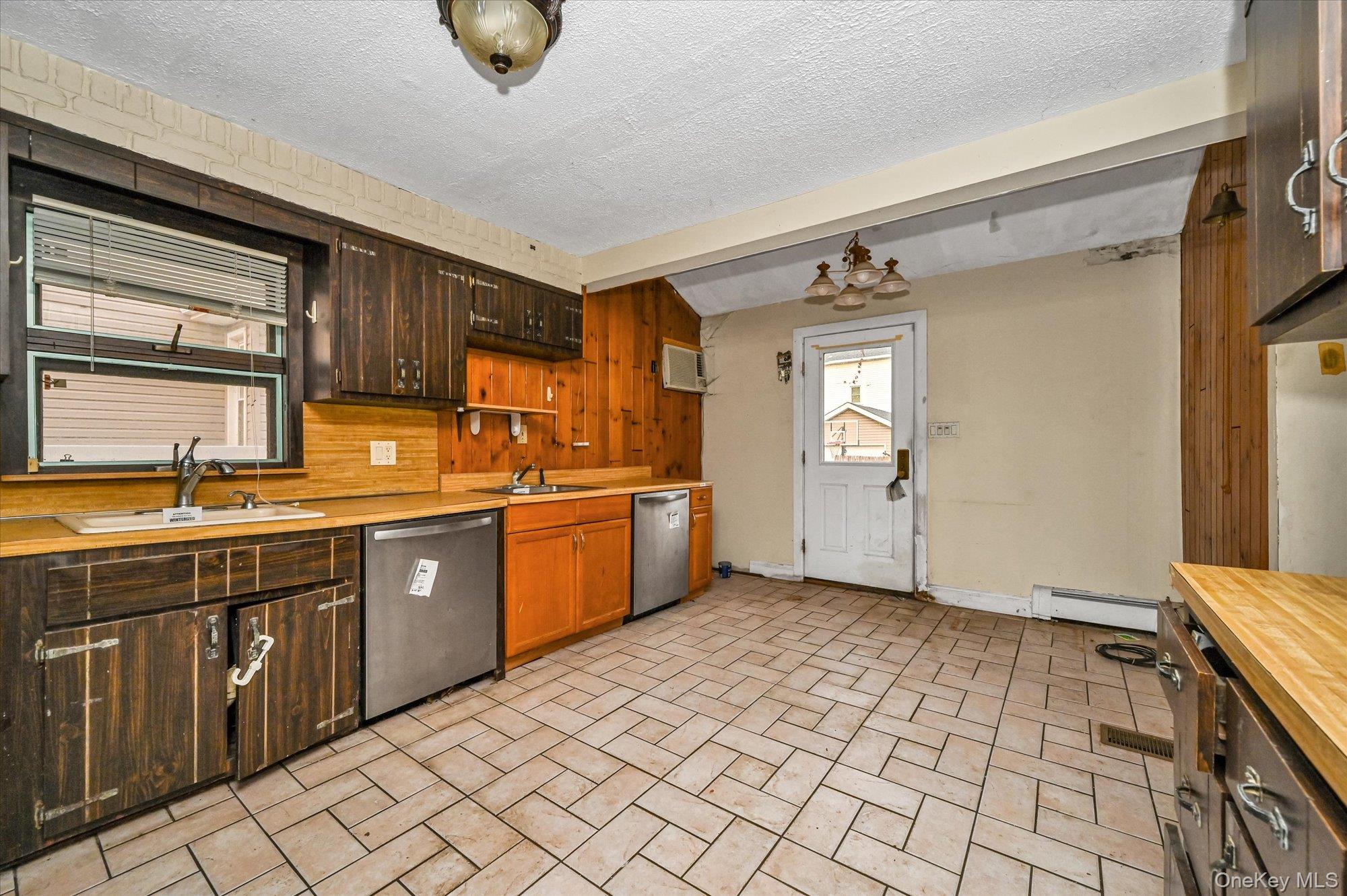 #16 photo, 218 Avery Place, Cedarhurst , NY 11516