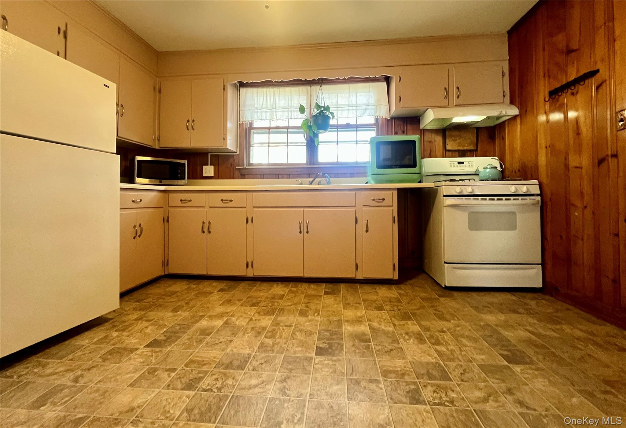 #11 photo, 98 Watkins Avenue, Middletown , NY 10940