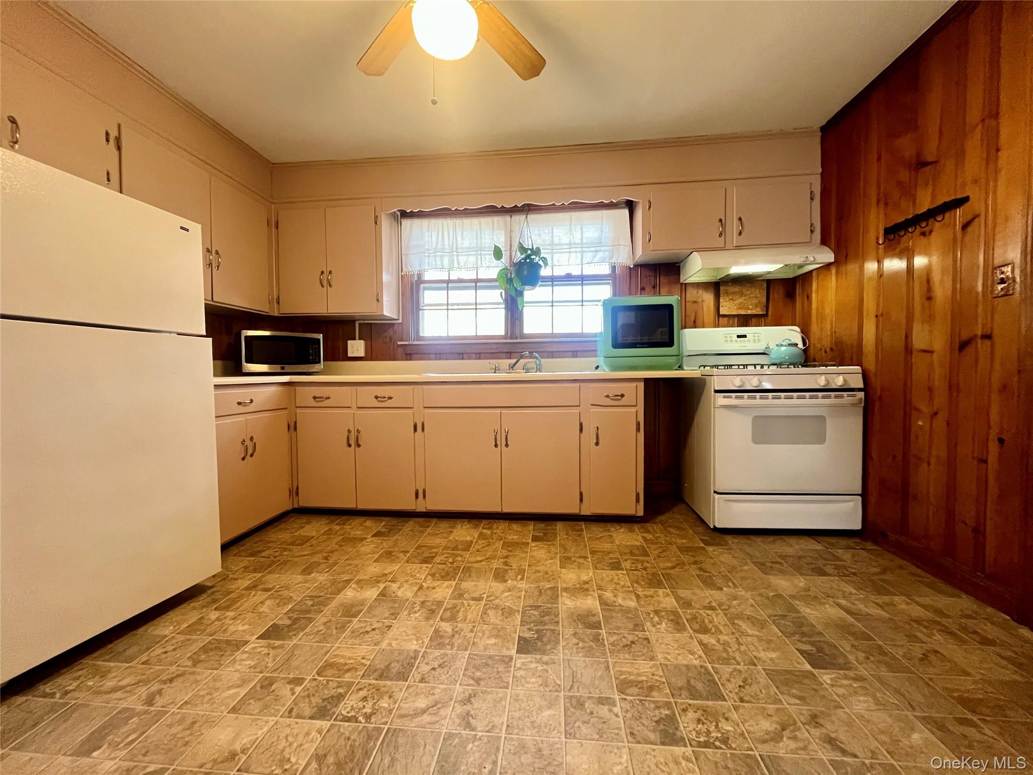 #12 photo, 98 Watkins Avenue, Middletown , NY 10940