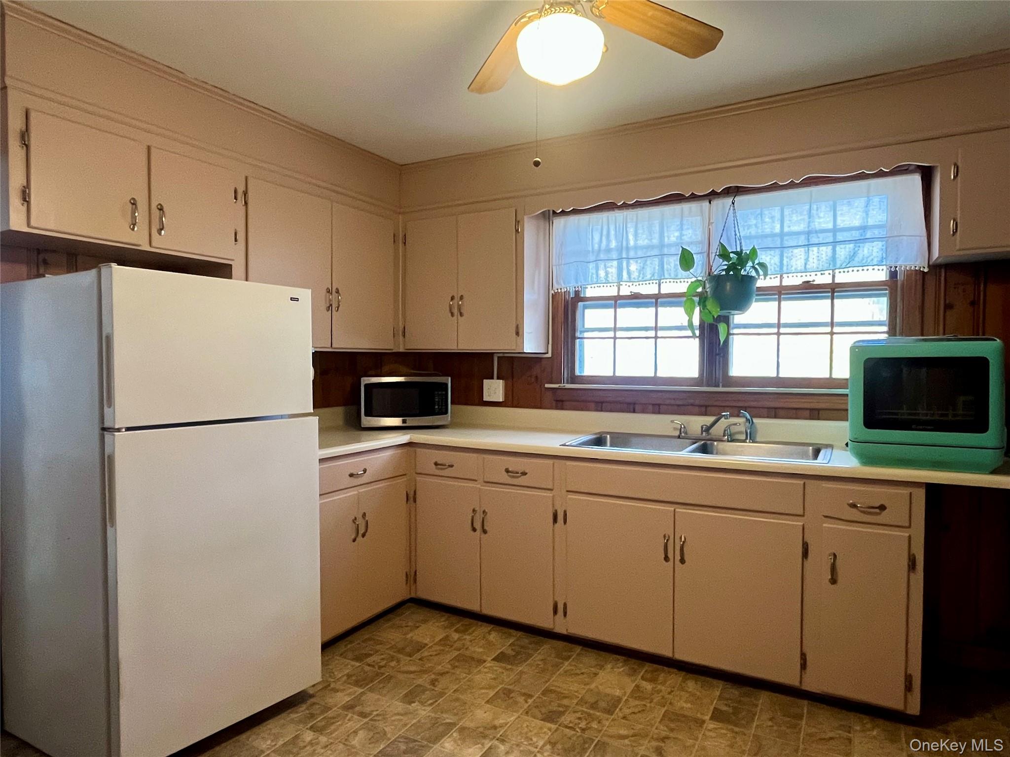 #9 photo, 98 Watkins Avenue, Middletown , NY 10940