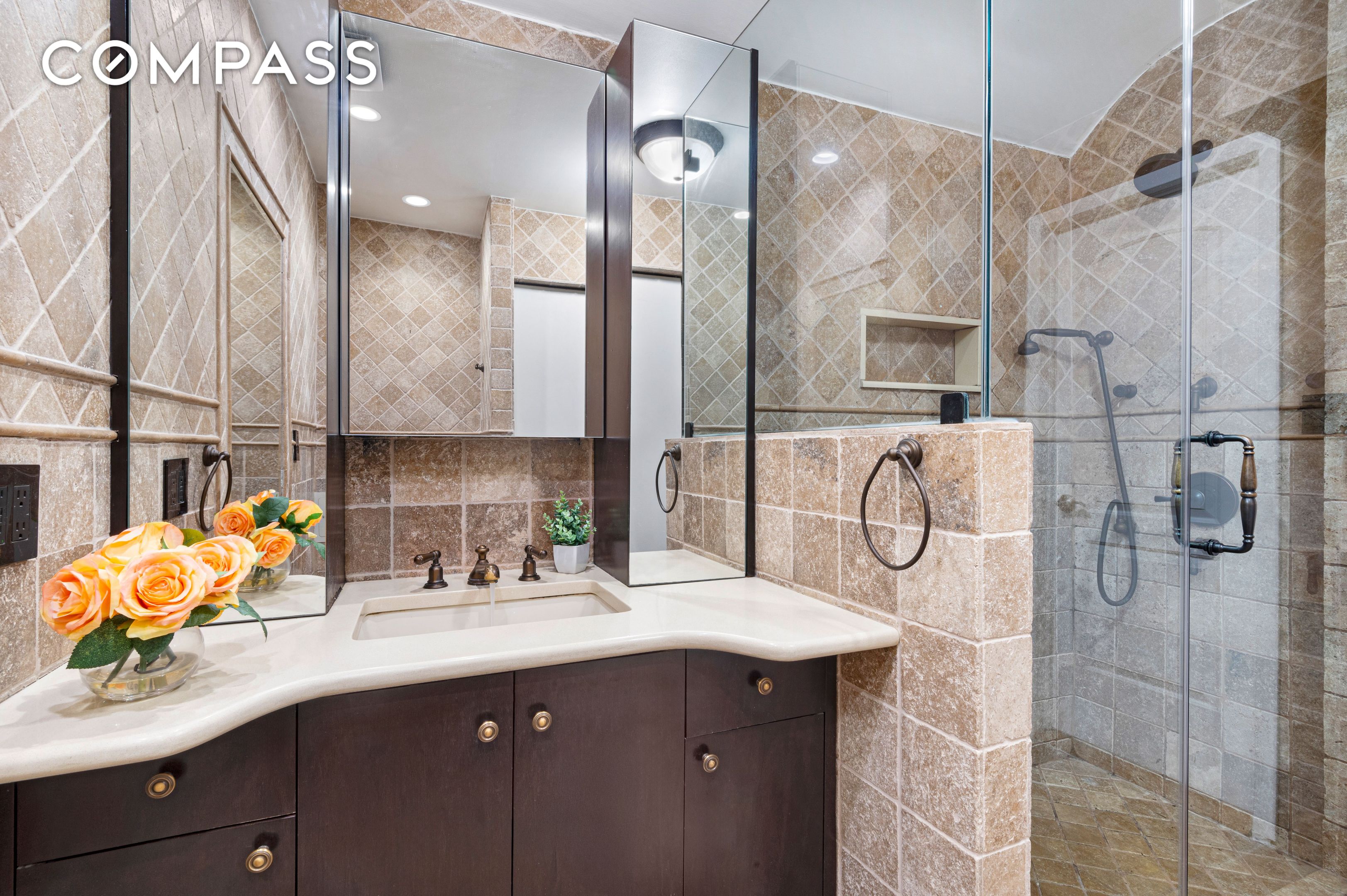 #14 photo, 267 W 71st Street, Upper West Side , NY 10023