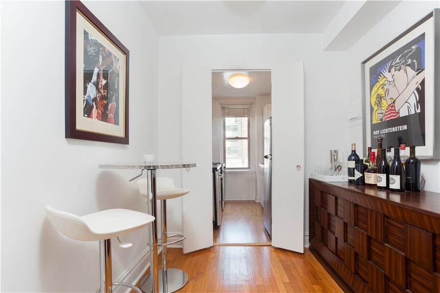 #6 photo, 59 W 12TH Street, Greenwich Village , NY 10011