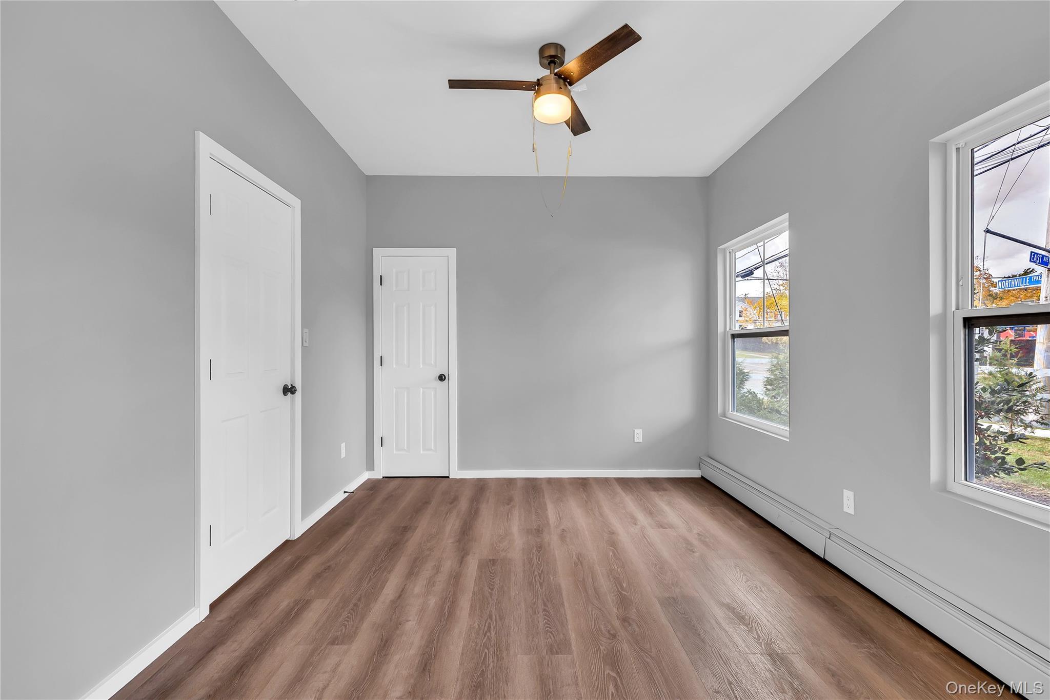 #12 photo, 432 East Avenue, Riverhead , NY 11901