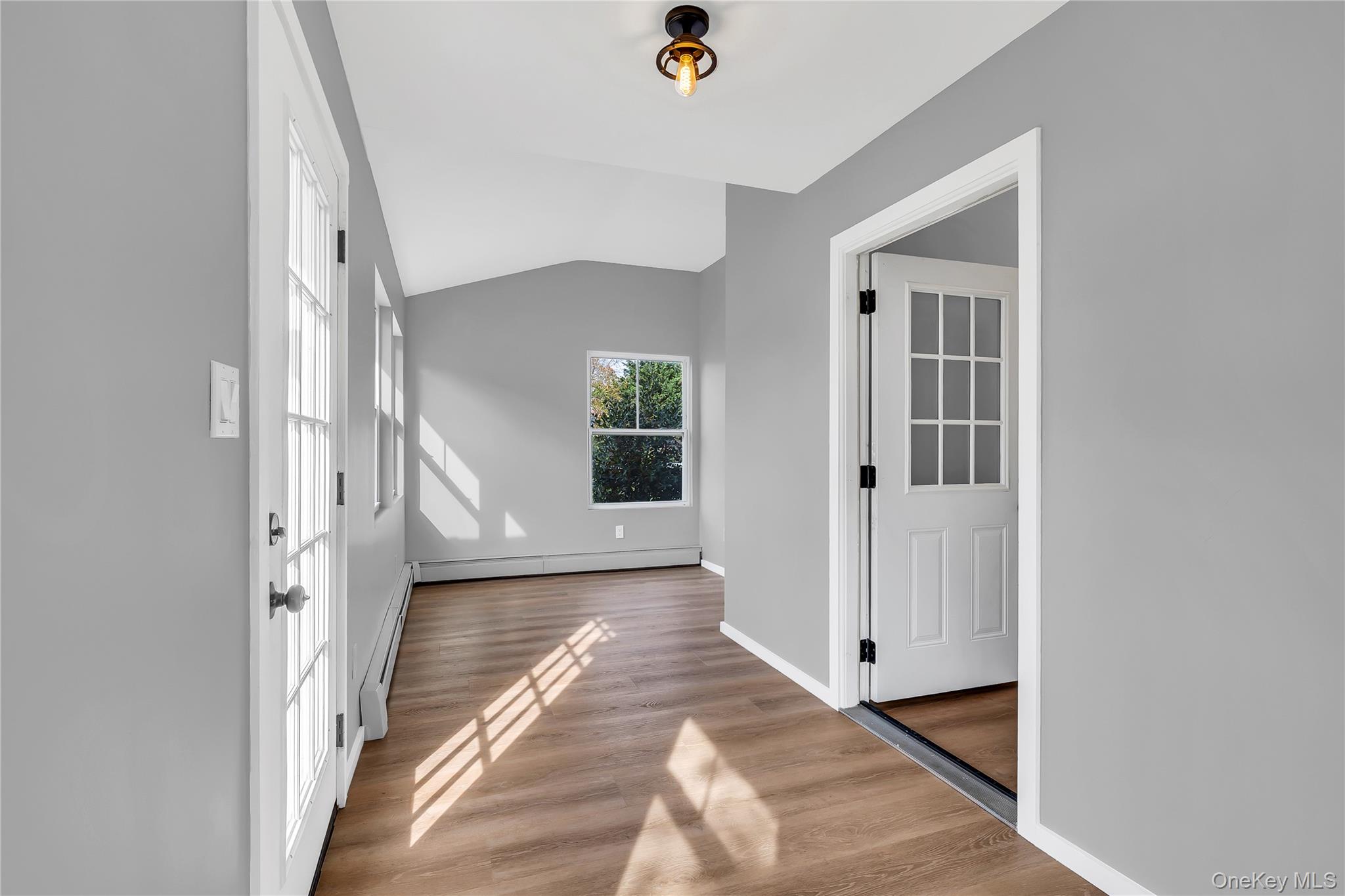 #3 photo, 432 East Avenue, Riverhead , NY 11901