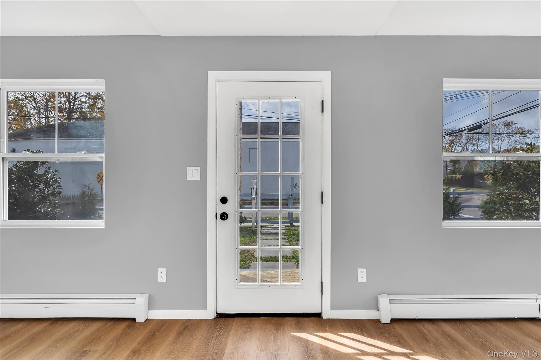 #4 photo, 432 East Avenue, Riverhead , NY 11901