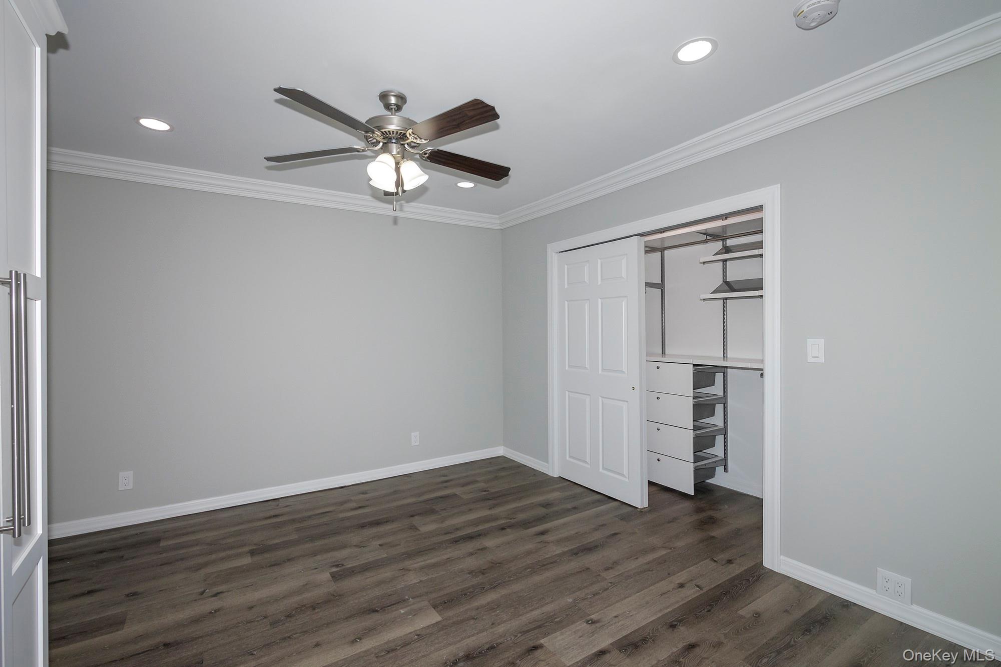 #5 photo, 100 North Country Road, Miller Place , NY 11764