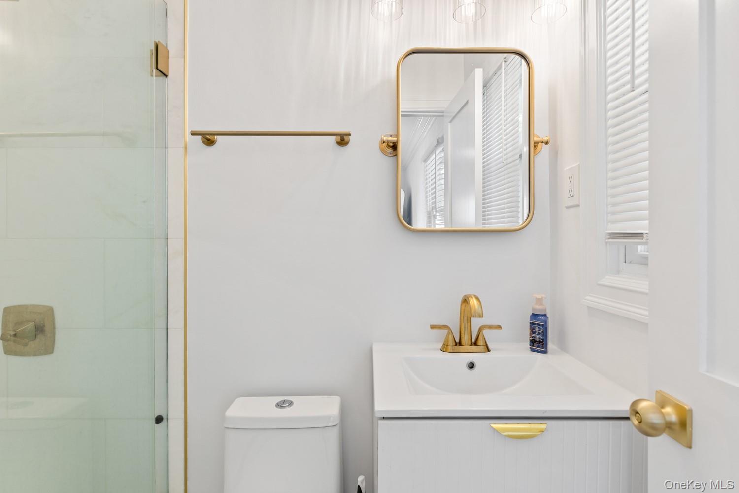 #16 photo, 4 Long Ridge Road, ナッソー郡 Plainview , NY 11803