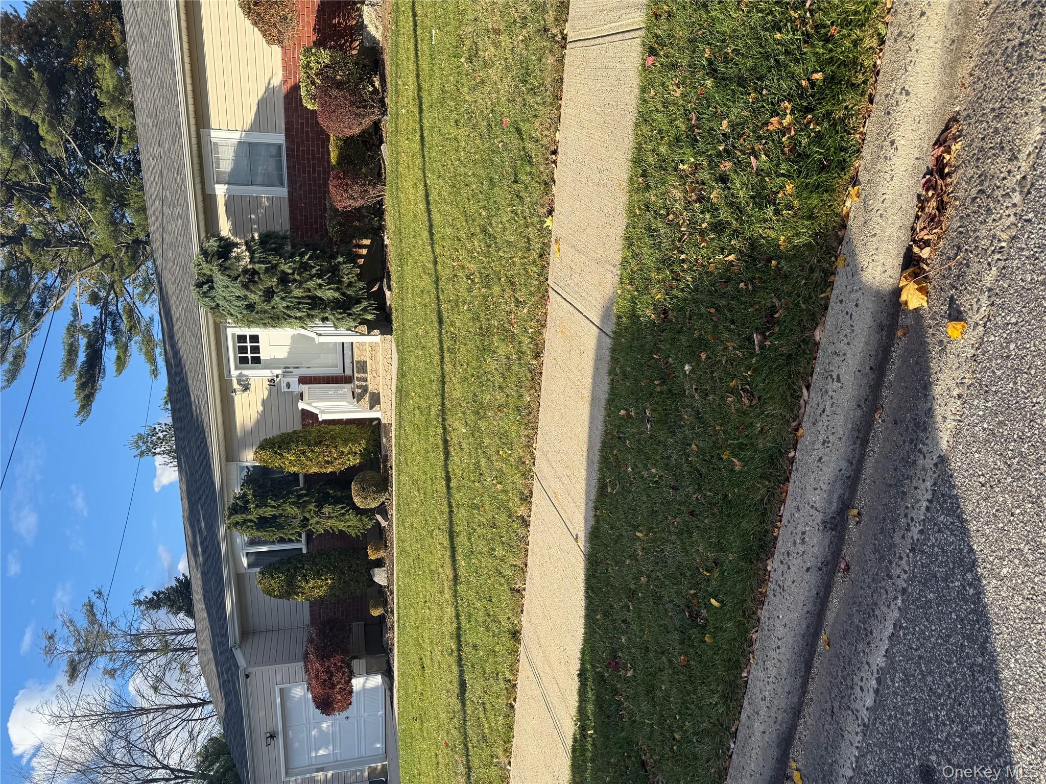#1 photo, 15 Garfield Avenue, Farmingdale , NY 11735