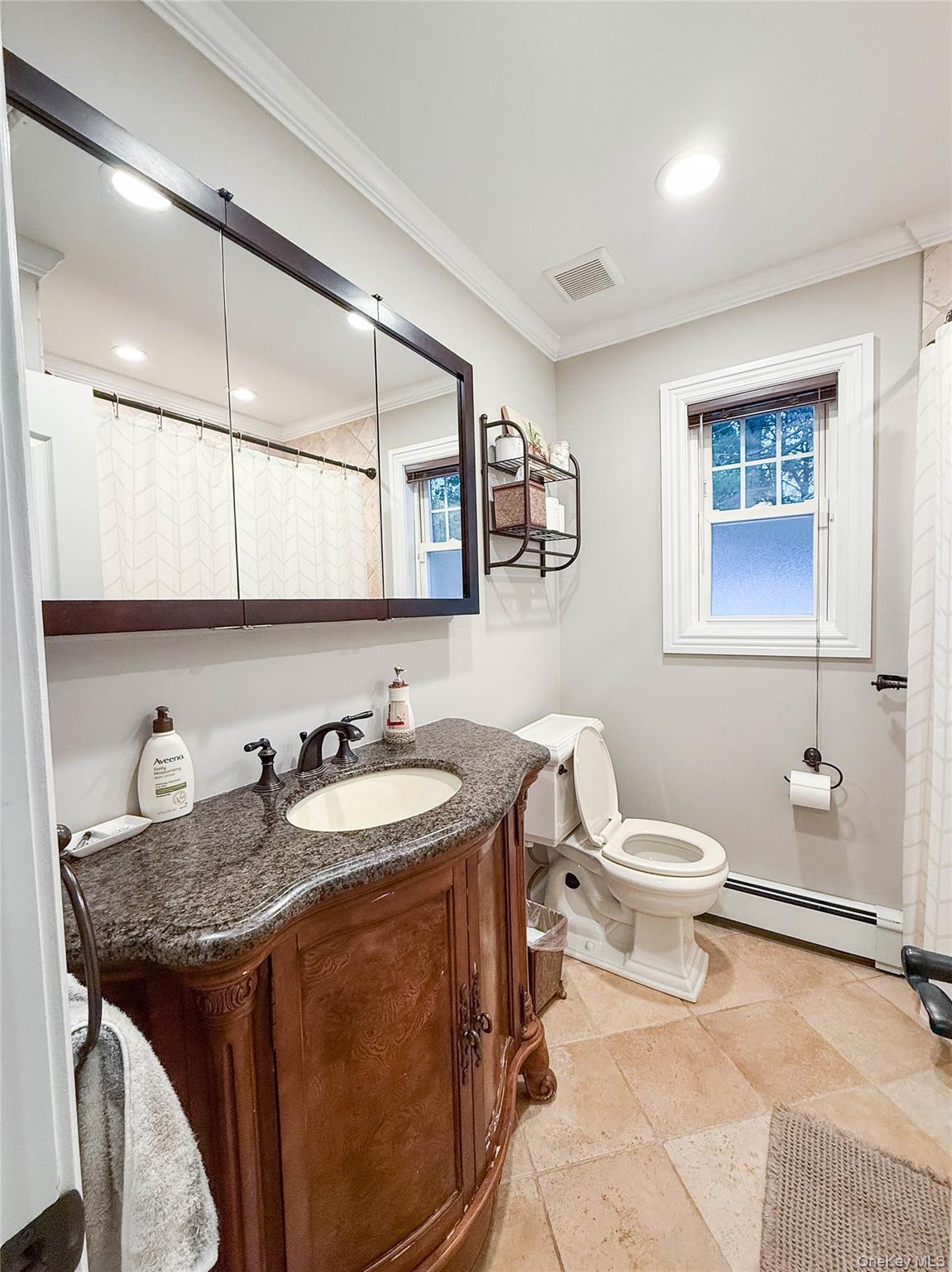 #12 photo, 15 Garfield Avenue, Farmingdale , NY 11735