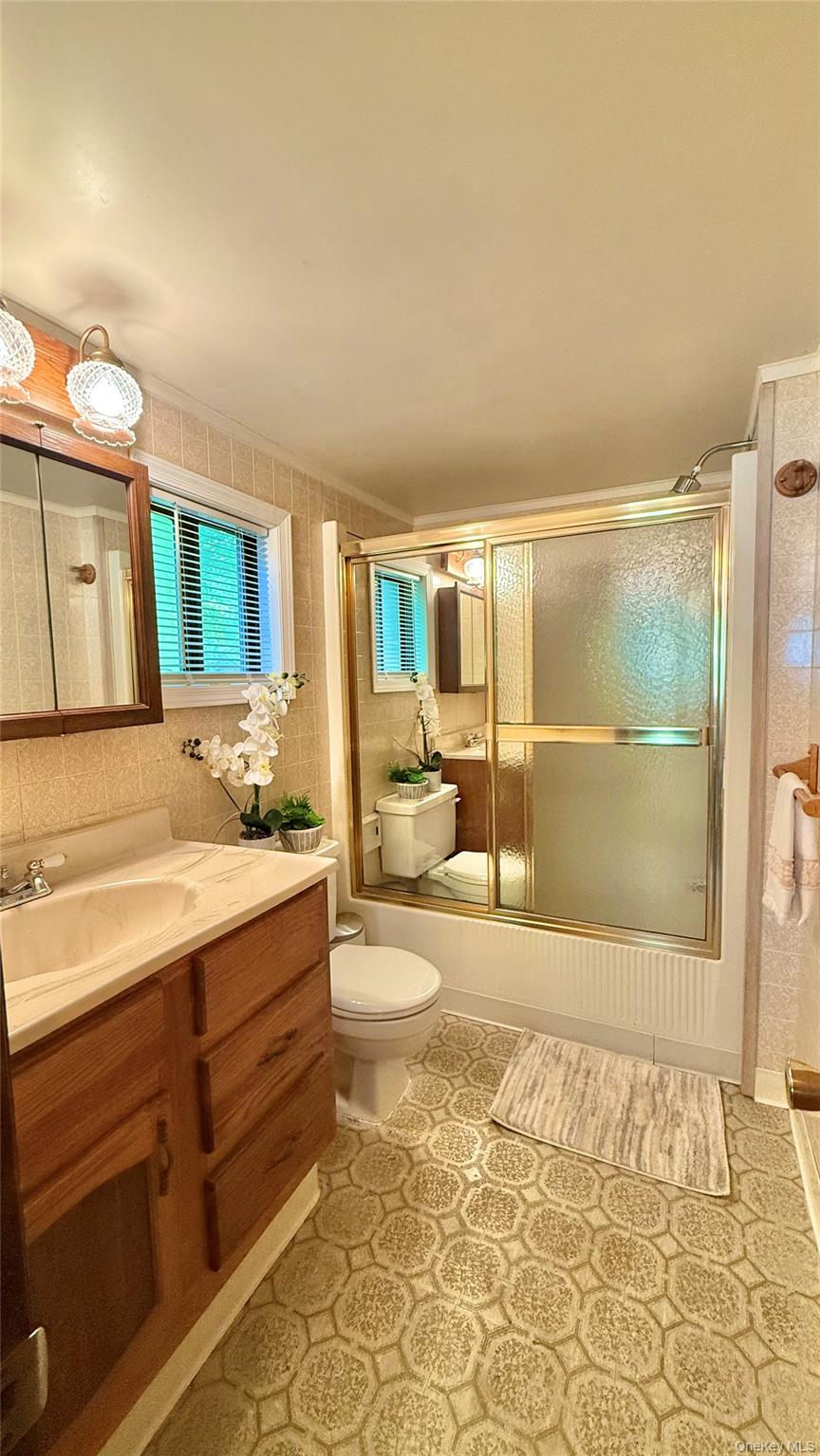 #13 photo, 3300 Baker Street, Mohegan Lake , NY 10547