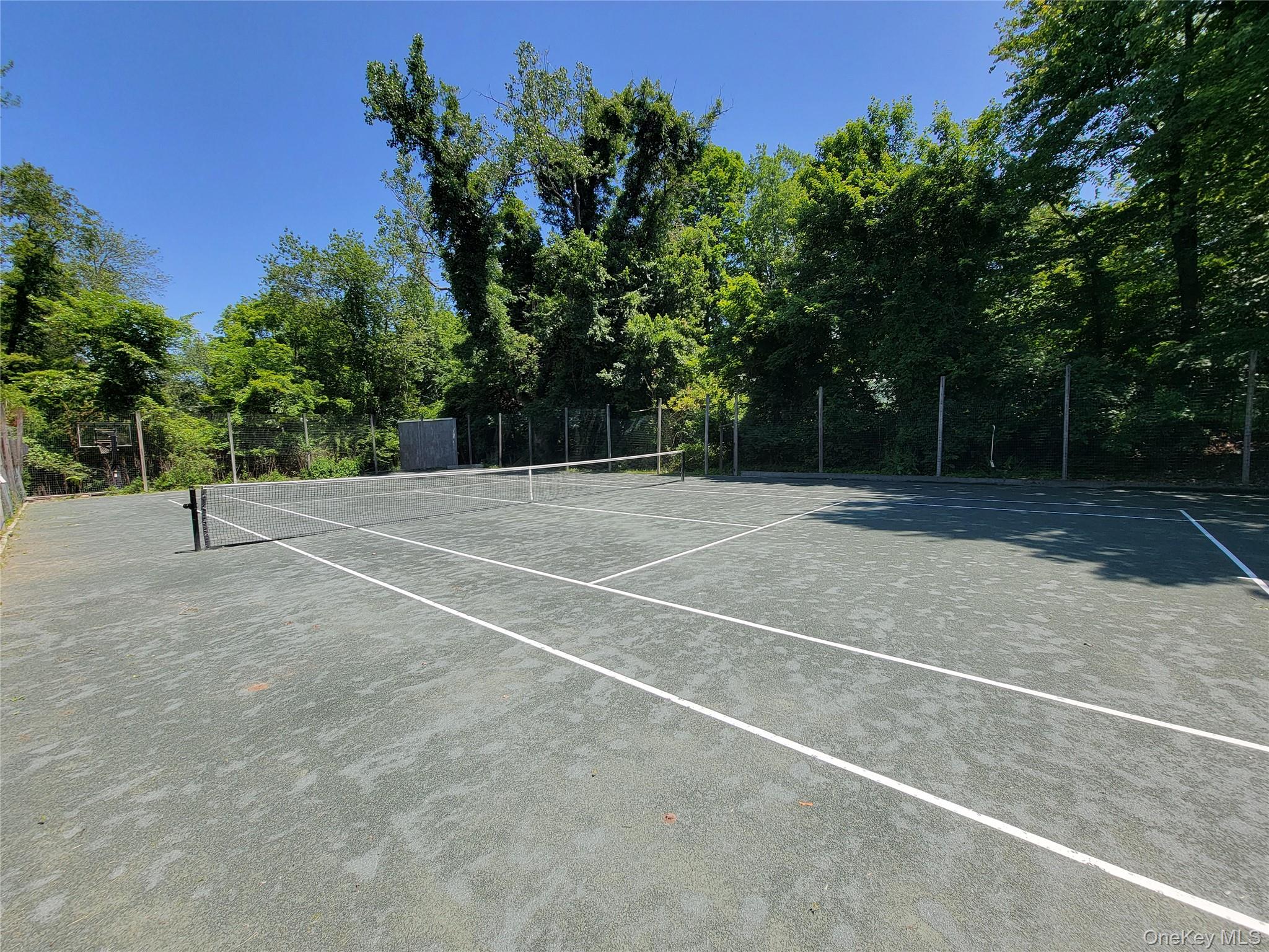 #18 photo, 3300 Baker Street, Mohegan Lake , NY 10547