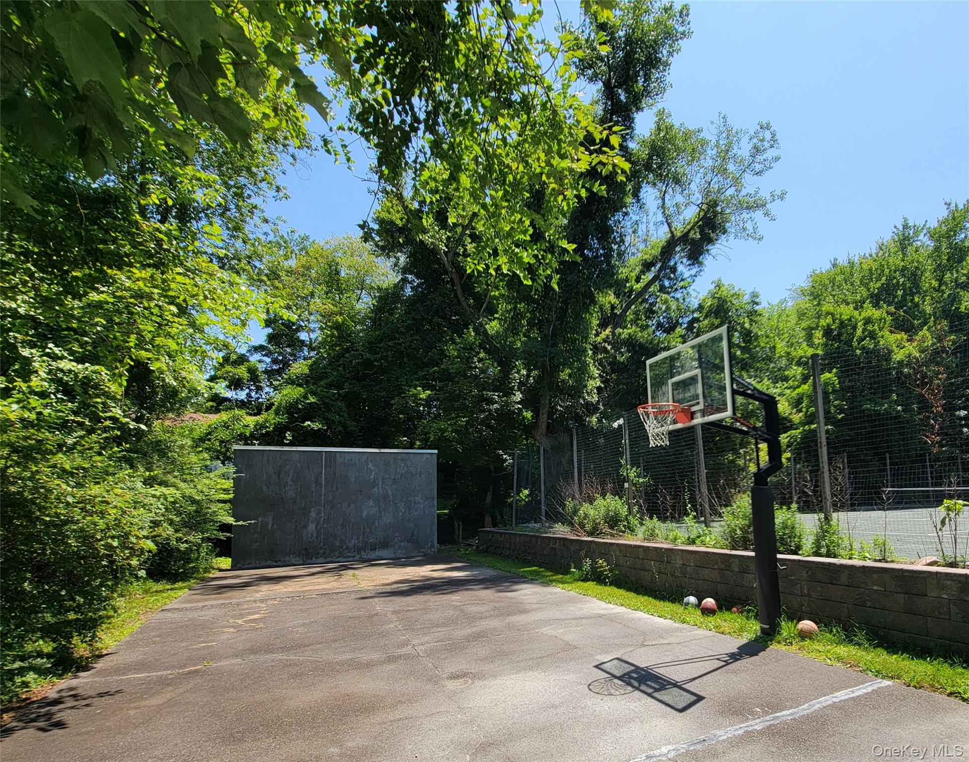 #19 photo, 3300 Baker Street, Mohegan Lake , NY 10547