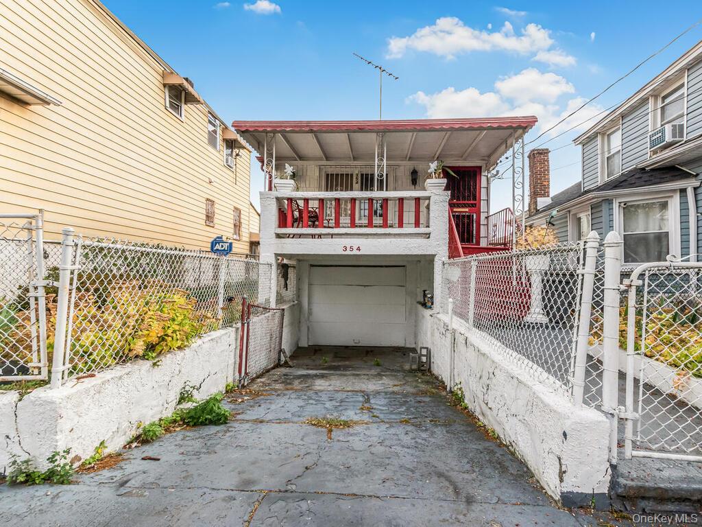 #1 photo, 354 Thieriot Avenue, Bronx , NY 10473