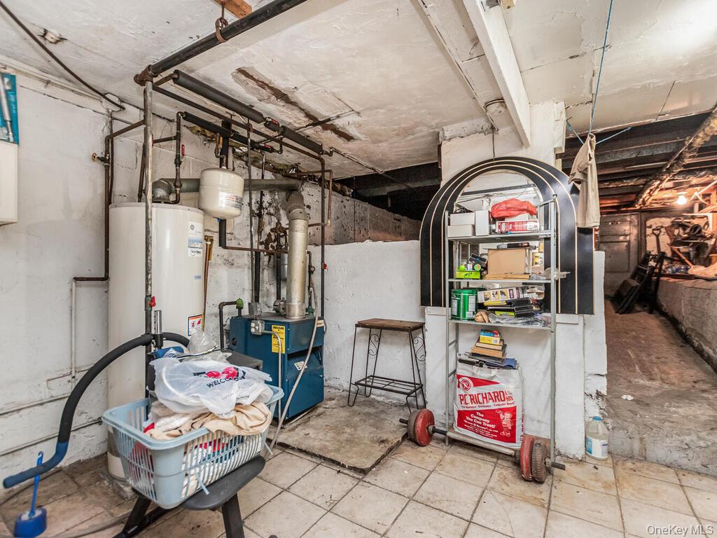 #12 photo, 354 Thieriot Avenue, Bronx , NY 10473