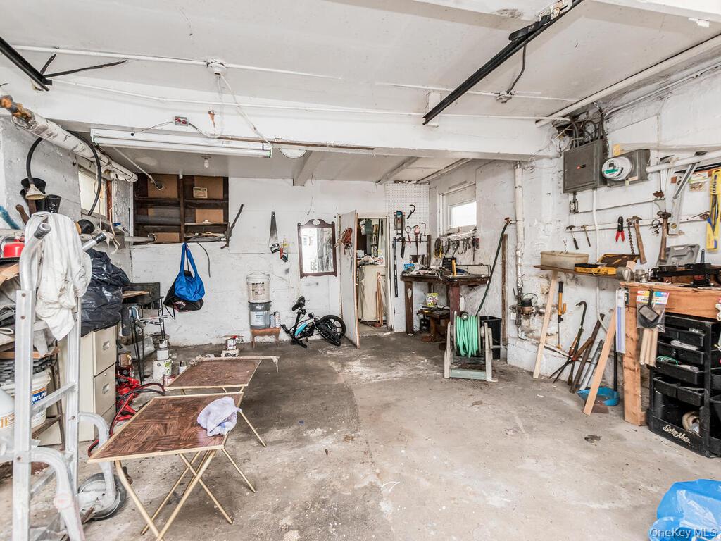 #15 photo, 354 Thieriot Avenue, Bronx , NY 10473