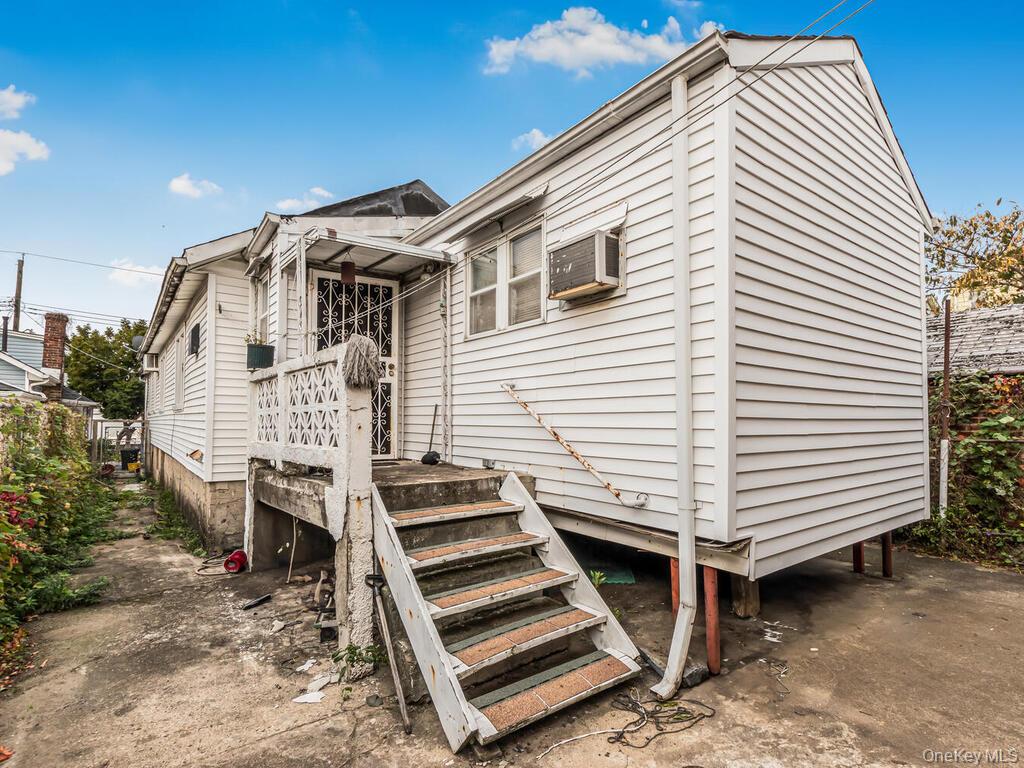 #16 photo, 354 Thieriot Avenue, Bronx , NY 10473