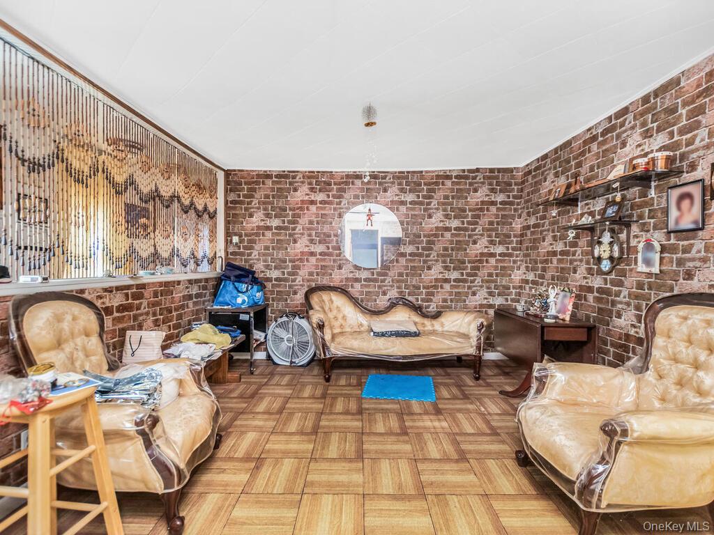 #4 photo, 354 Thieriot Avenue, Bronx , NY 10473