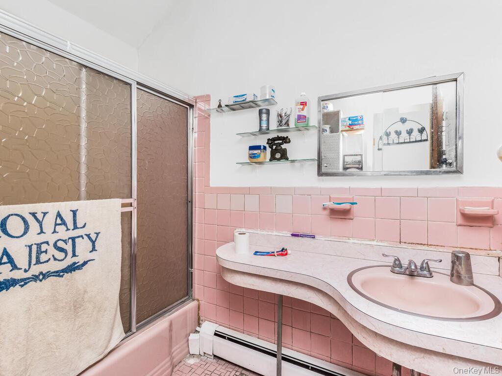 #6 photo, 354 Thieriot Avenue, Bronx , NY 10473