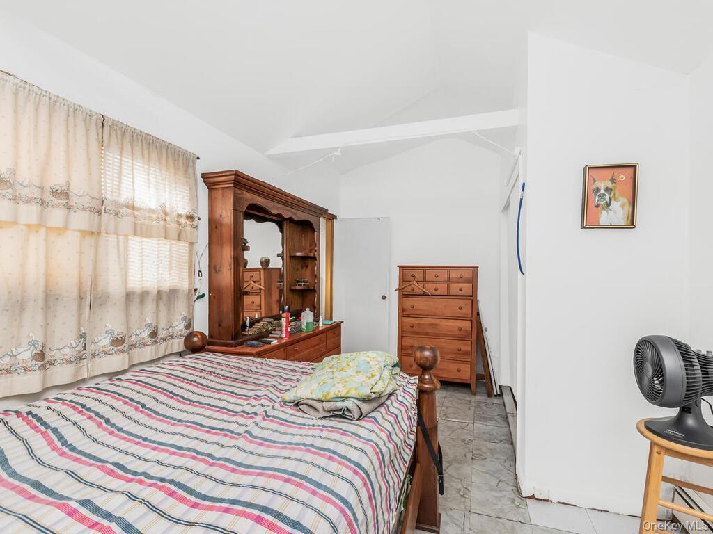 #9 photo, 354 Thieriot Avenue, Bronx , NY 10473