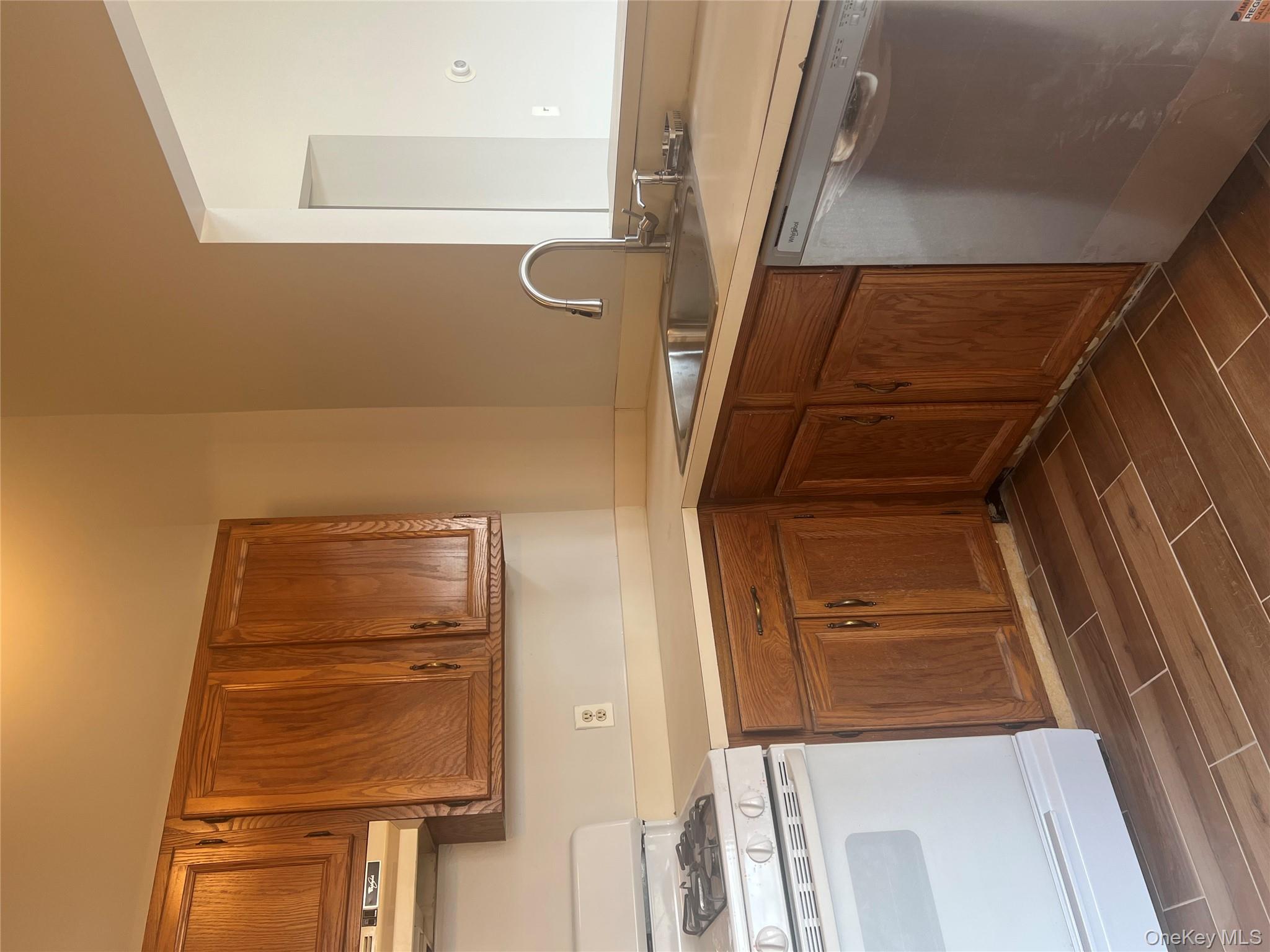 #2 photo, 21 Lexington Hill, Harriman , NY 10926