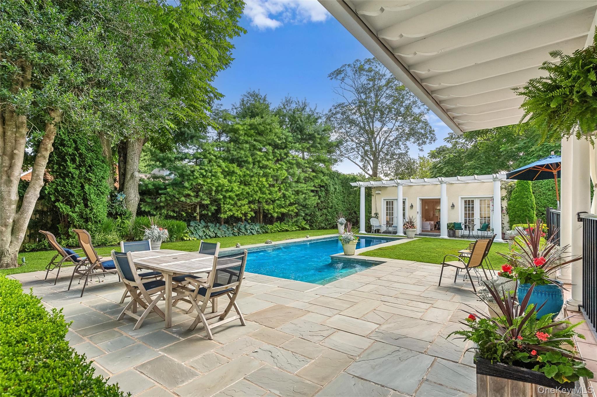 #1 photo, 24 Jennings Avenue, Southampton , NY 11968