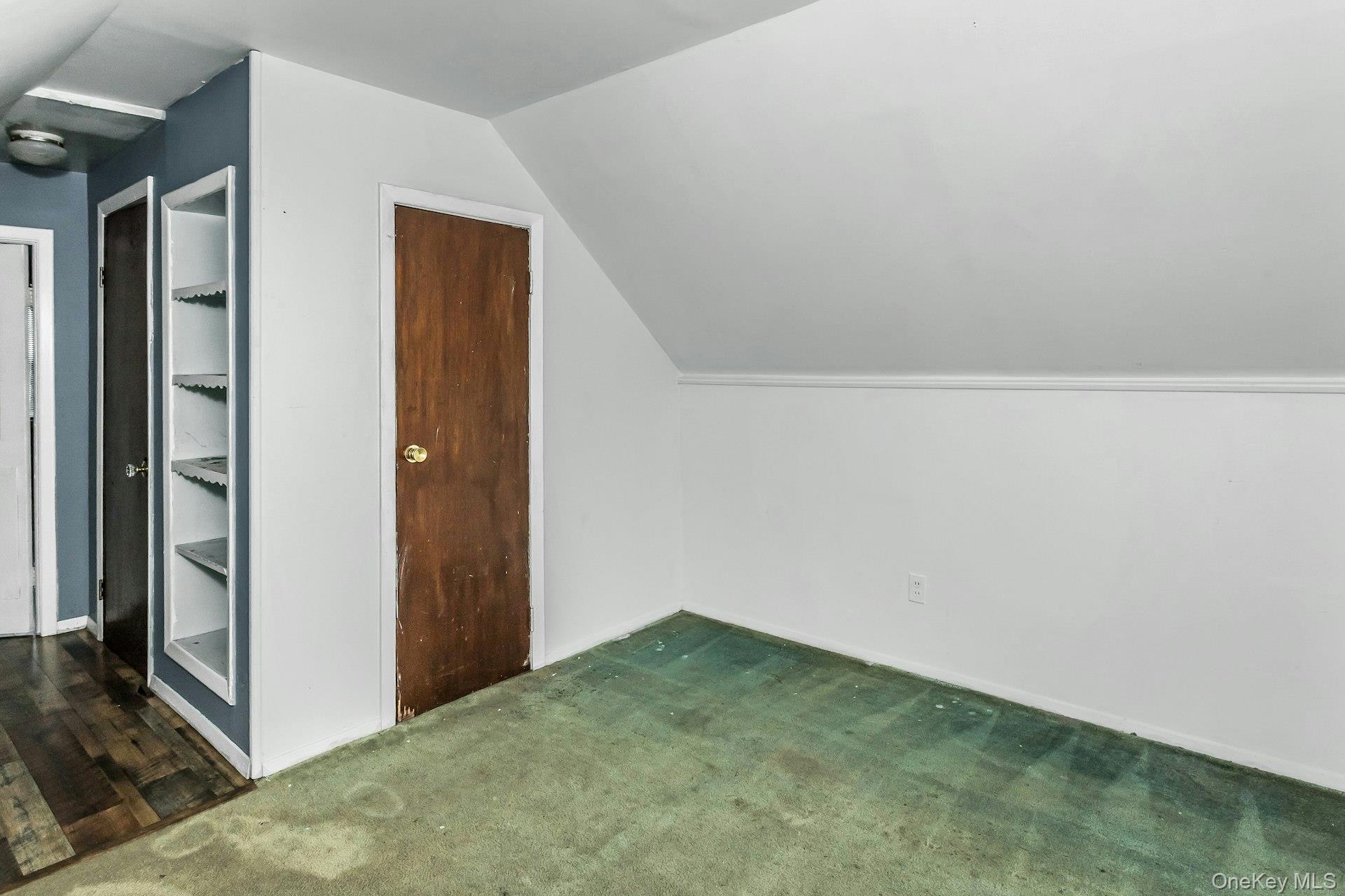 #16 photo, 2676 Alder Avenue, East Meadow , NY 11554