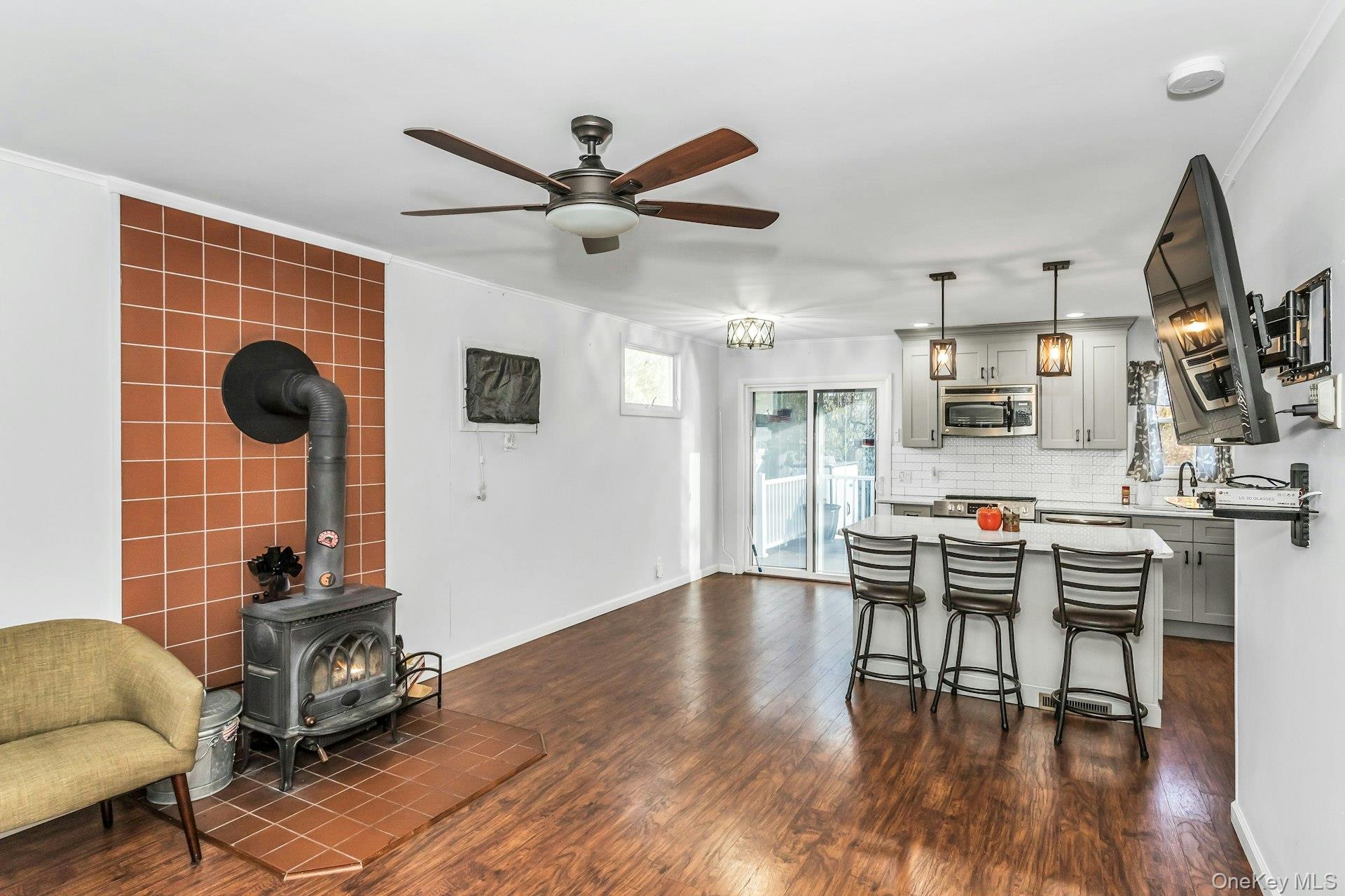 #4 photo, 2676 Alder Avenue, East Meadow , NY 11554