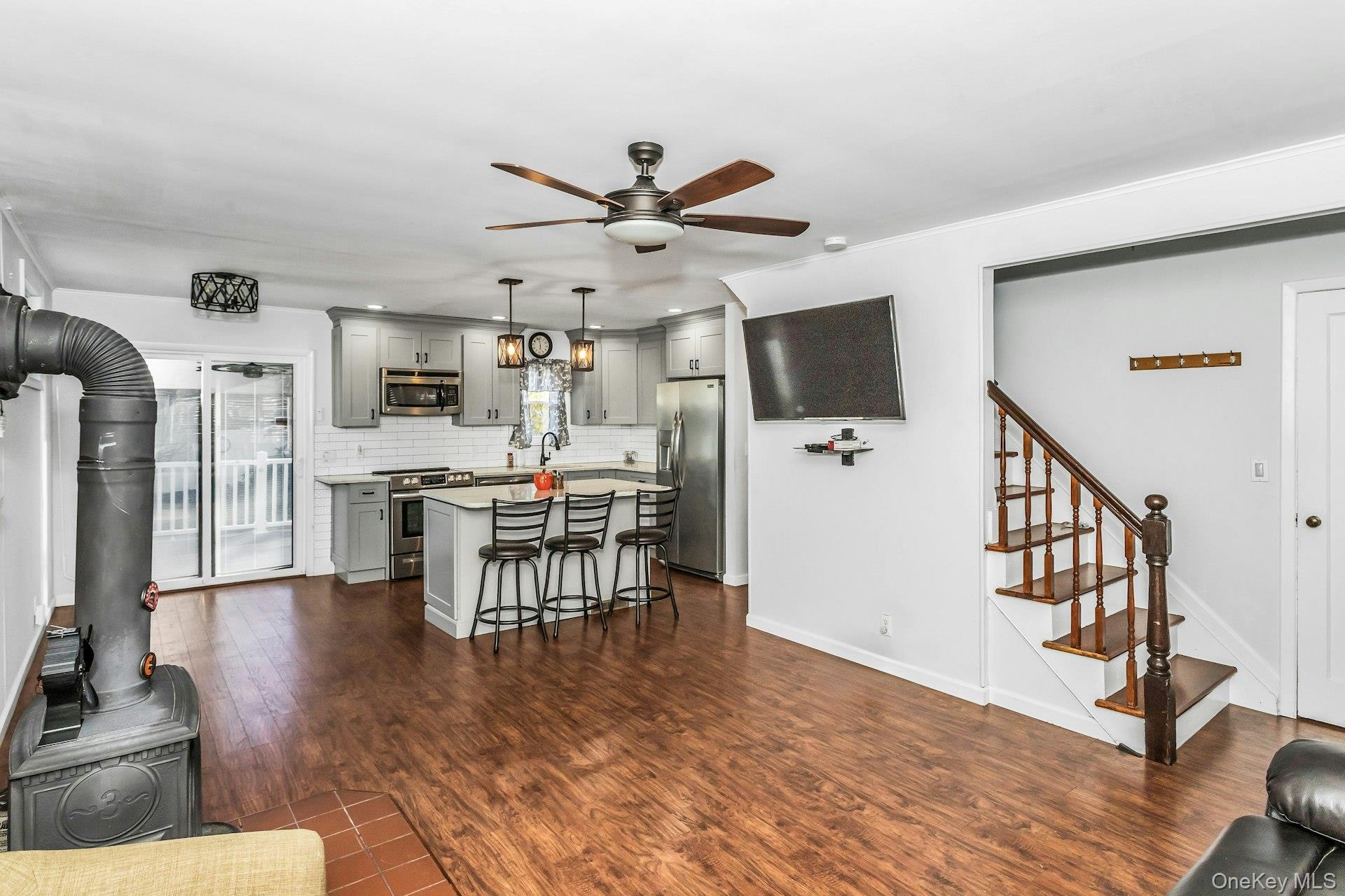 #6 photo, 2676 Alder Avenue, East Meadow , NY 11554