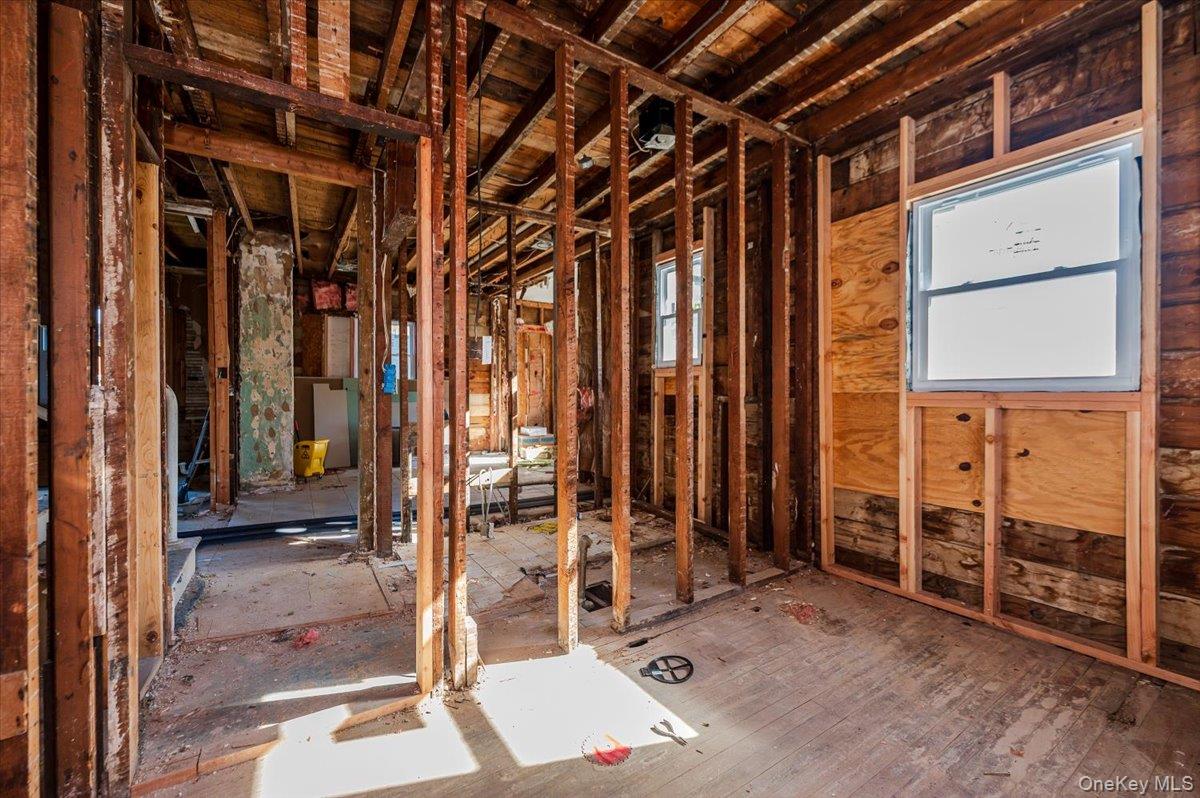 #15 photo, 304 Larkfield Road, East Northport , NY 11731