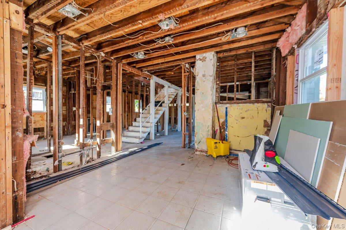 #17 photo, 304 Larkfield Road, East Northport , NY 11731