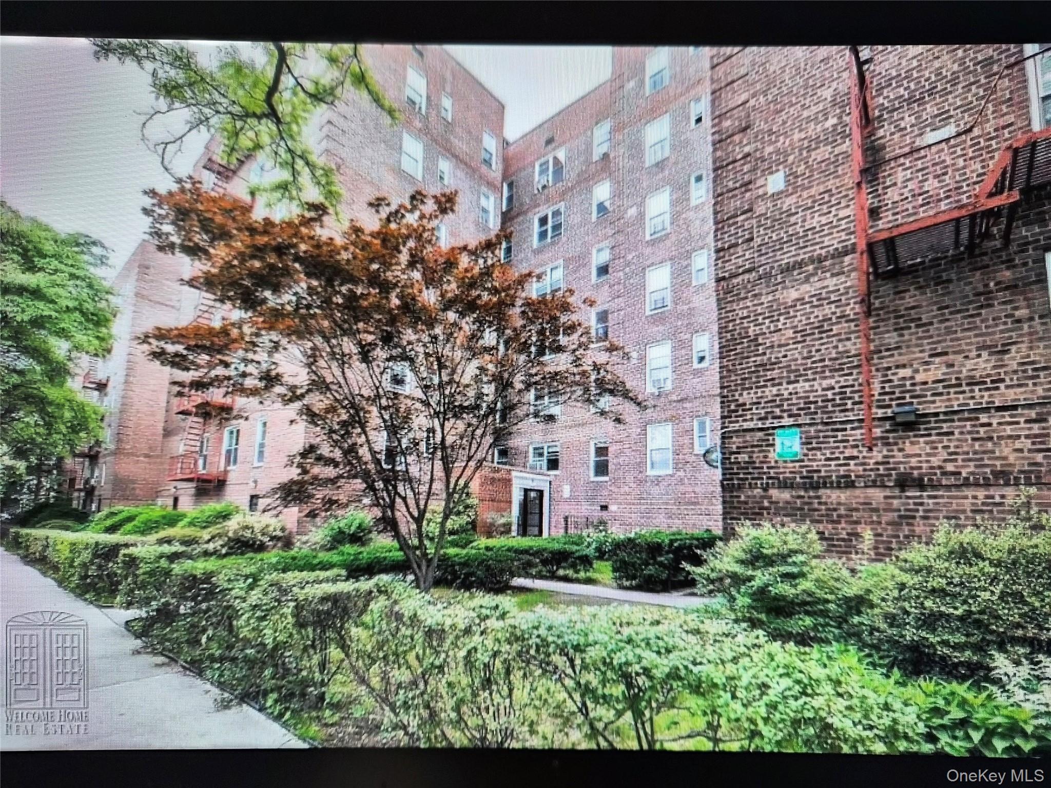 #11 photo, 39-65 51 Street, Woodside , NY 11377