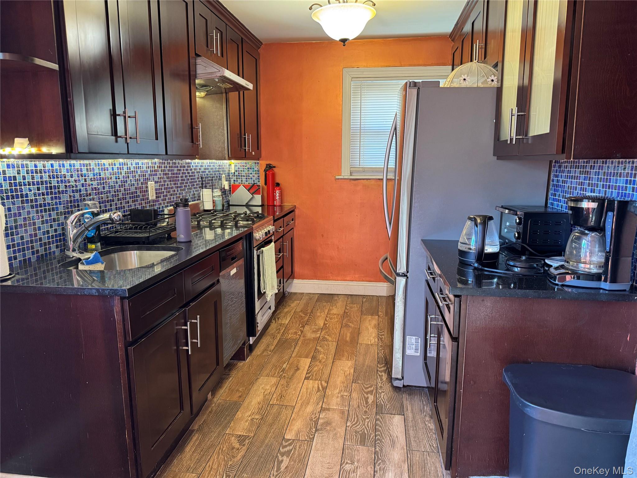 #12 photo, 26 Parkside Drive, Jericho , NY 11753