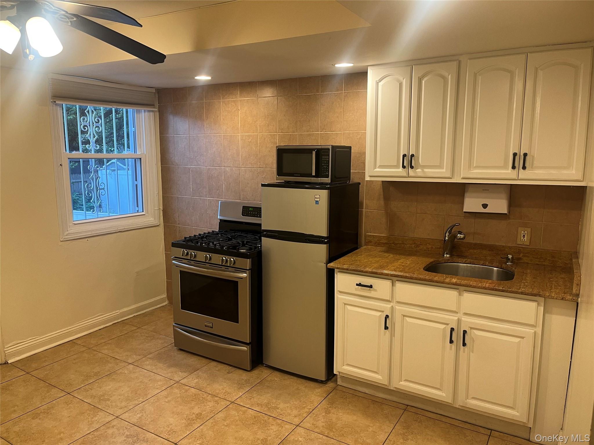 #10 photo, 2546 Wilson Avenue, Bronx , NY 10469