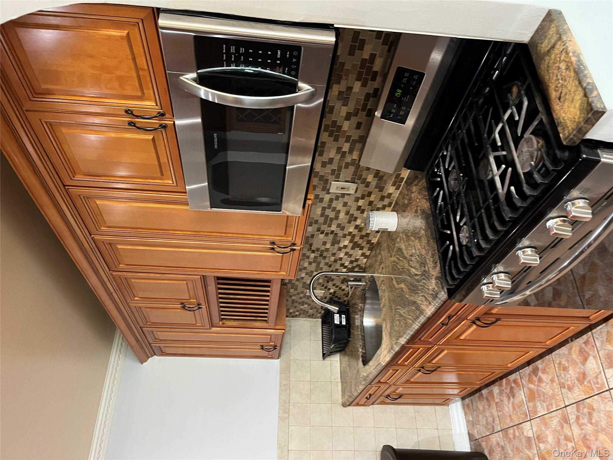 #3 photo, 2546 Wilson Avenue, Bronx , NY 10469