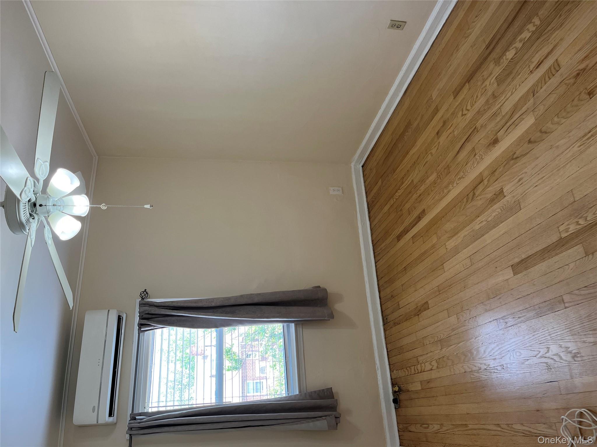 #5 photo, 2546 Wilson Avenue, Bronx , NY 10469