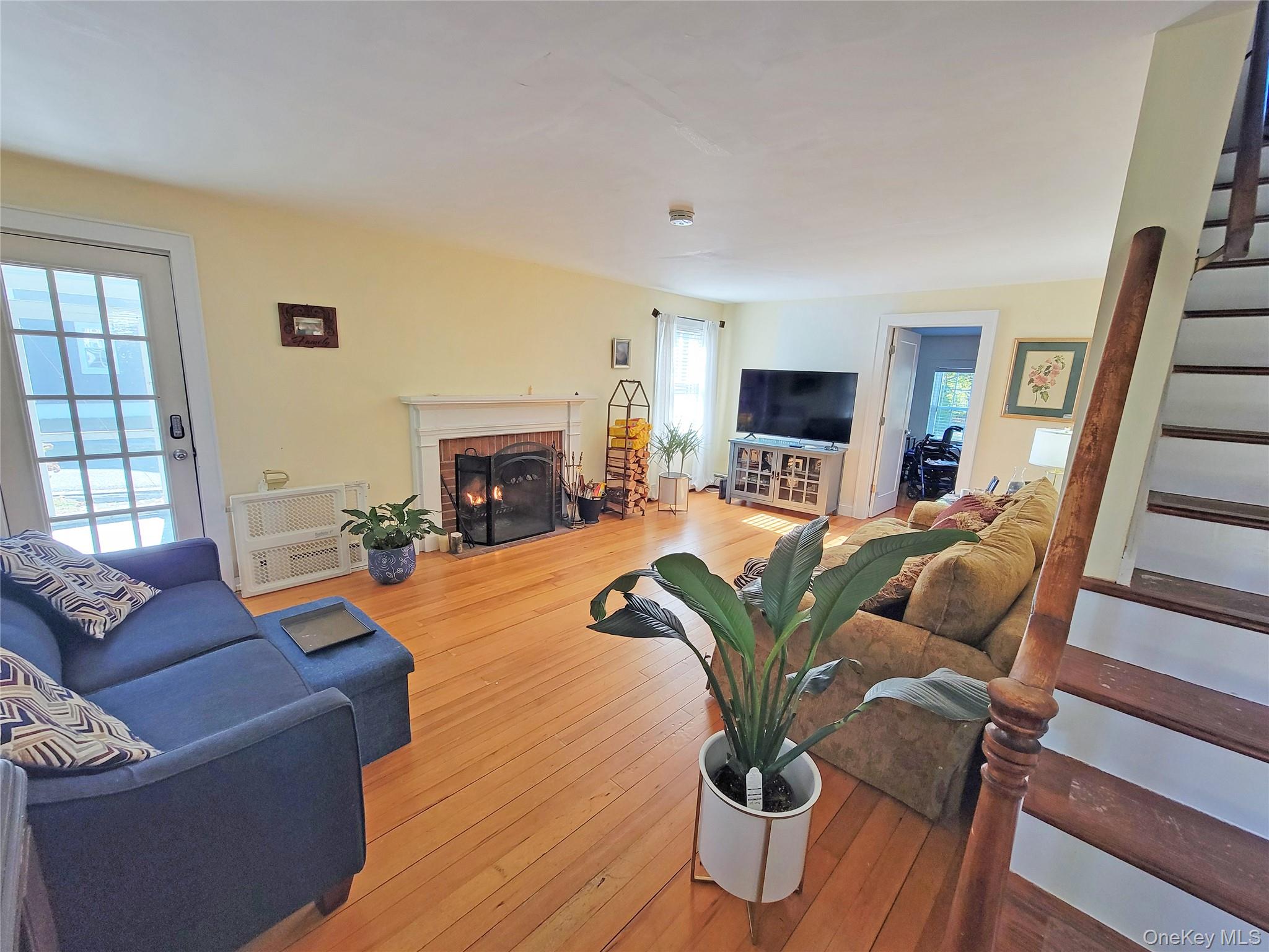 #8 photo, 76 Bayport Ave Avenue, Bayport , NY 11705