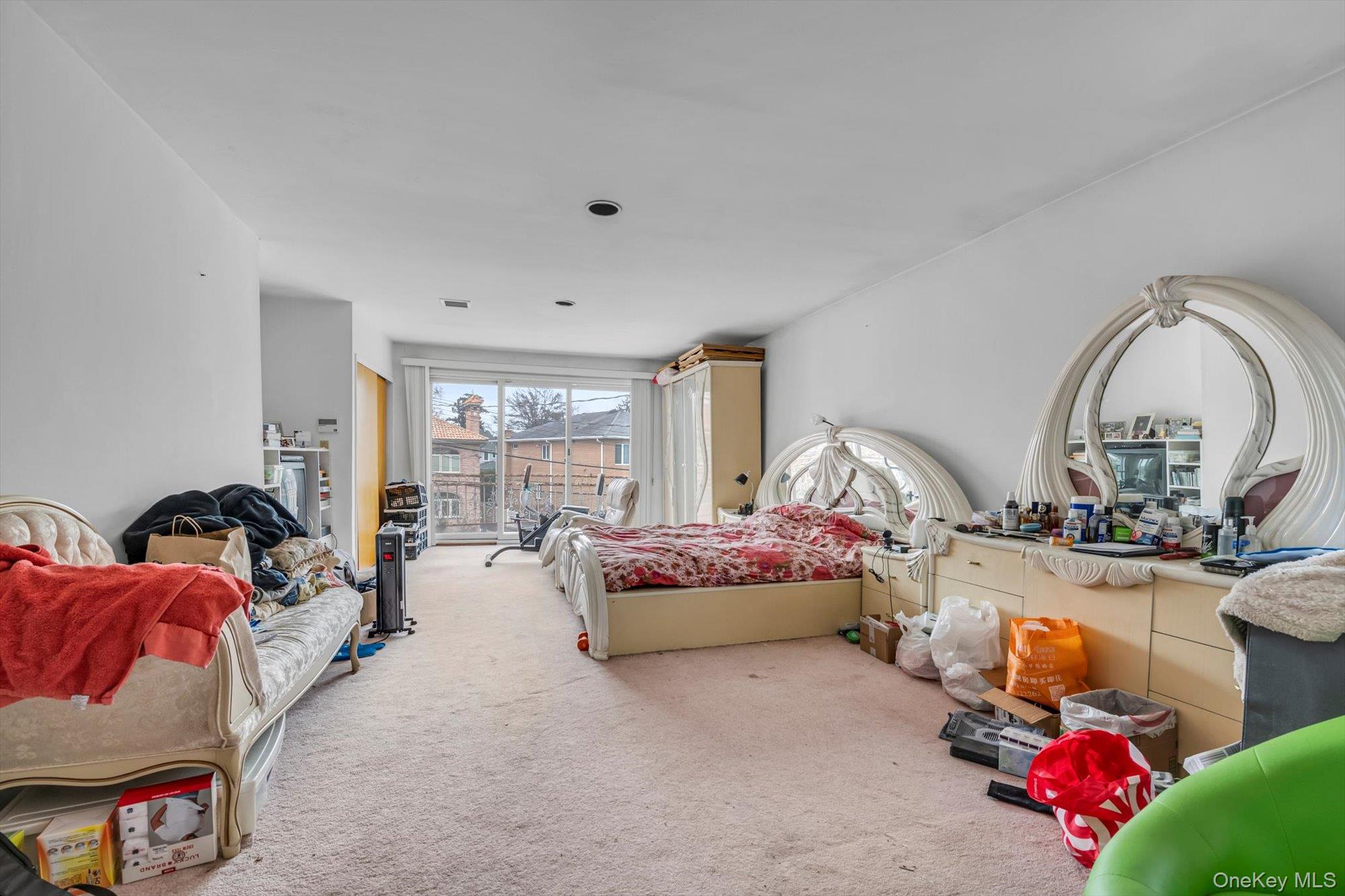 #9 photo, 25271 Brattle Avenue, كوينز Little Neck , NY 11362