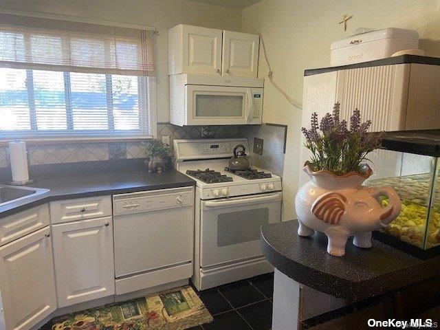 #4 photo, 990 Fenwood, Valley Stream , NY 11580