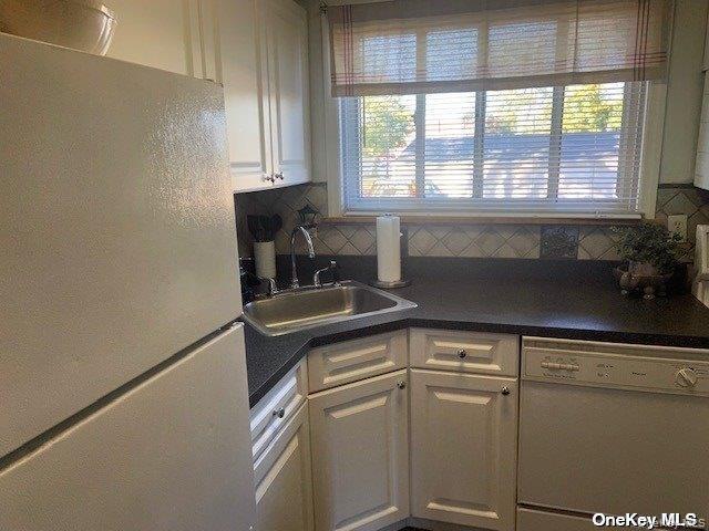 #5 photo, 990 Fenwood, Valley Stream , NY 11580